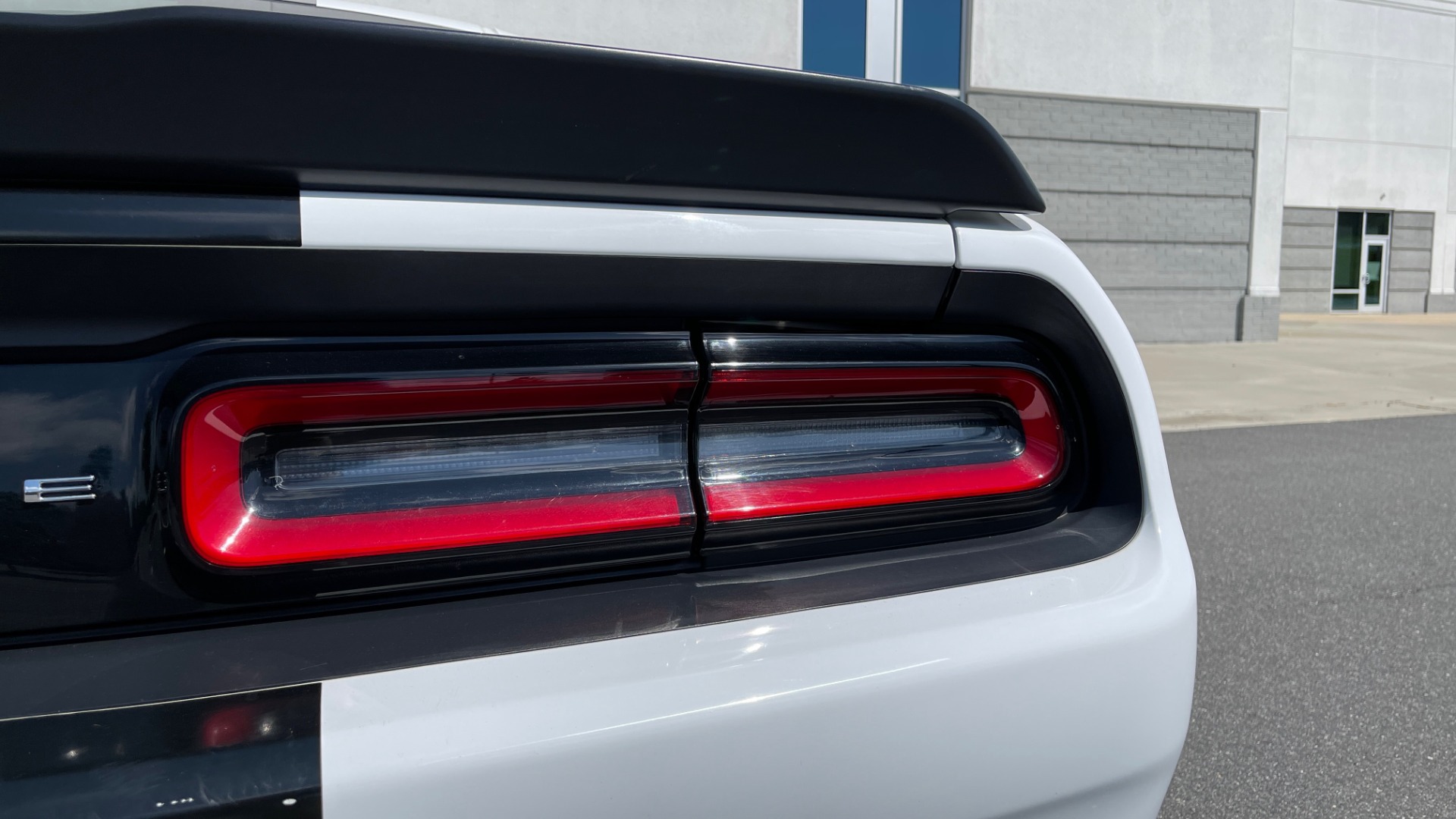 Used 2018 Dodge CHALLENGER SXT COUPE / BLACKTOP PKG / 3.6L V6 / 8-SPD AUTO / REARVIEW for sale Sold at Formula Imports in Charlotte NC 28227 24