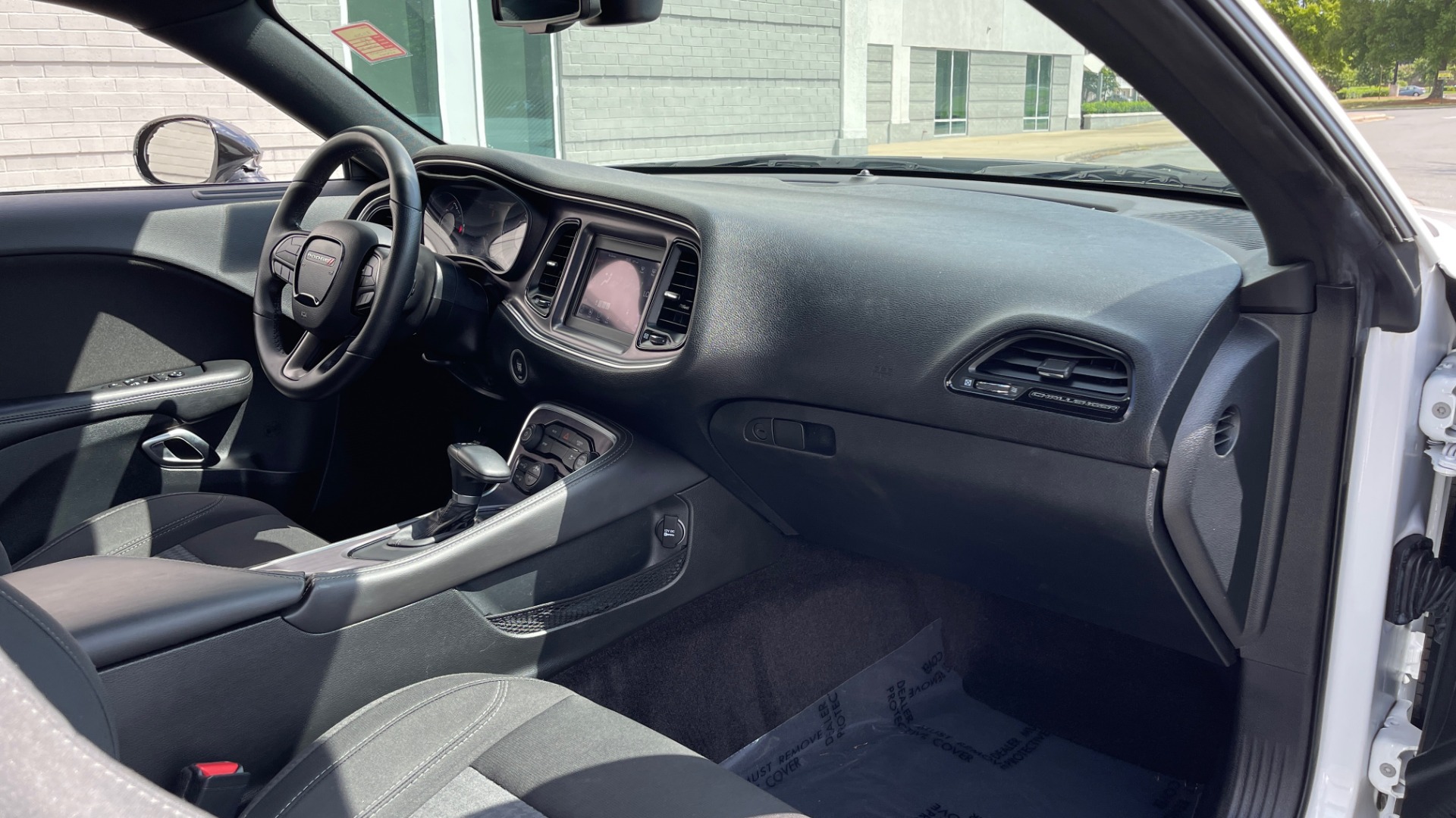 Used 2018 Dodge CHALLENGER SXT COUPE / BLACKTOP PKG / 3.6L V6 / 8-SPD AUTO / REARVIEW for sale Sold at Formula Imports in Charlotte NC 28227 53
