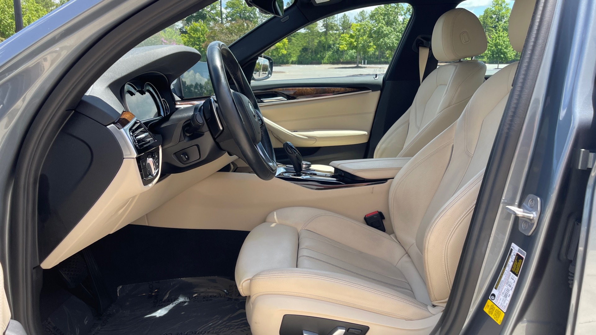 Used 2017 BMW 5 SERIES 530I PREMIUM / WIFI / NAV / SUNROOF / AUTO CLIMATE CONTROL for sale Sold at Formula Imports in Charlotte NC 28227 33