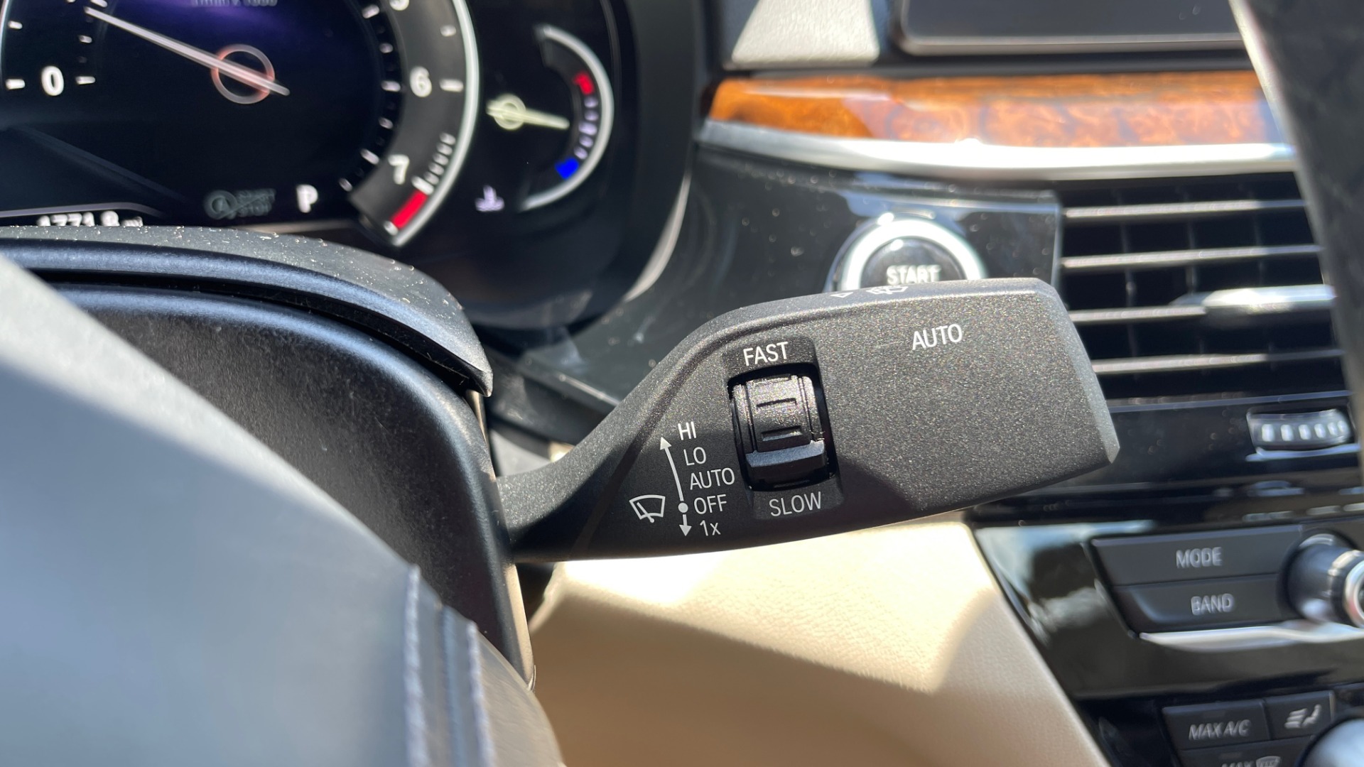 Used 2017 BMW 5 SERIES 530I PREMIUM / WIFI / NAV / SUNROOF / AUTO CLIMATE CONTROL for sale Sold at Formula Imports in Charlotte NC 28227 40