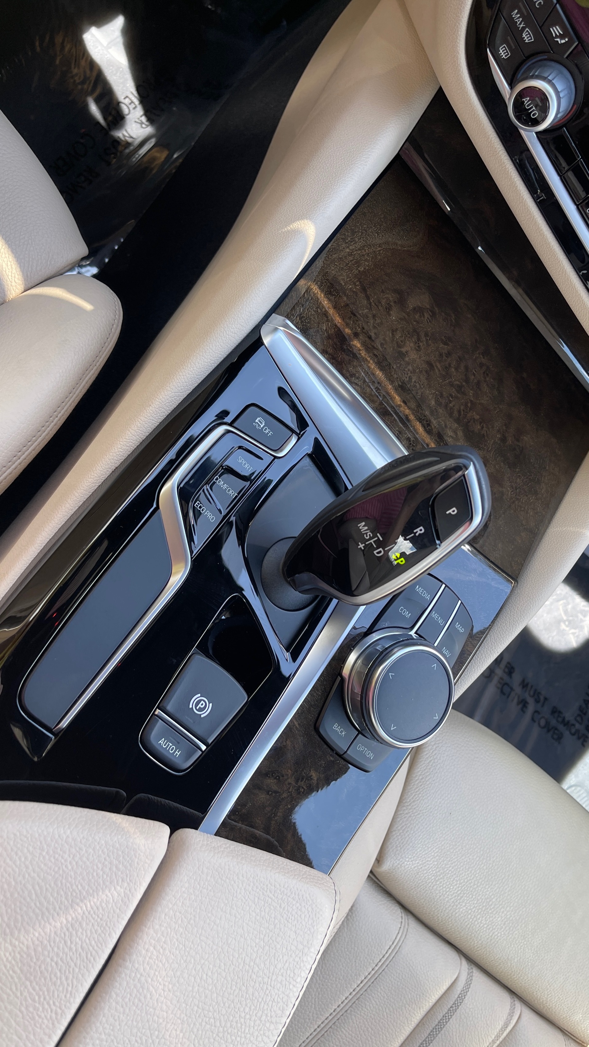 Used 2017 BMW 5 SERIES 530I PREMIUM / WIFI / NAV / SUNROOF / AUTO CLIMATE CONTROL for sale Sold at Formula Imports in Charlotte NC 28227 45