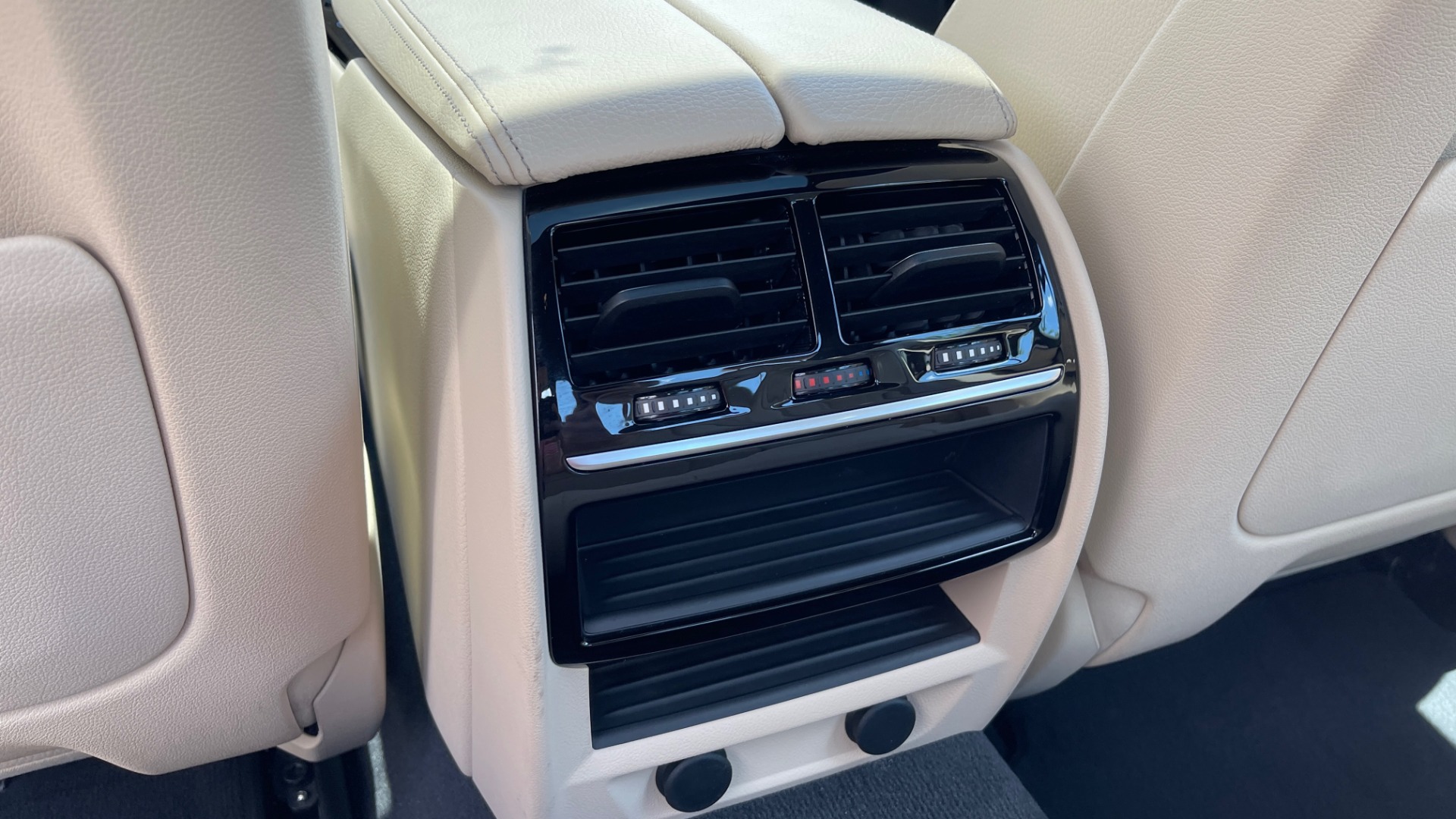 Used 2017 BMW 5 SERIES 530I PREMIUM / WIFI / NAV / SUNROOF / AUTO CLIMATE CONTROL for sale Sold at Formula Imports in Charlotte NC 28227 55