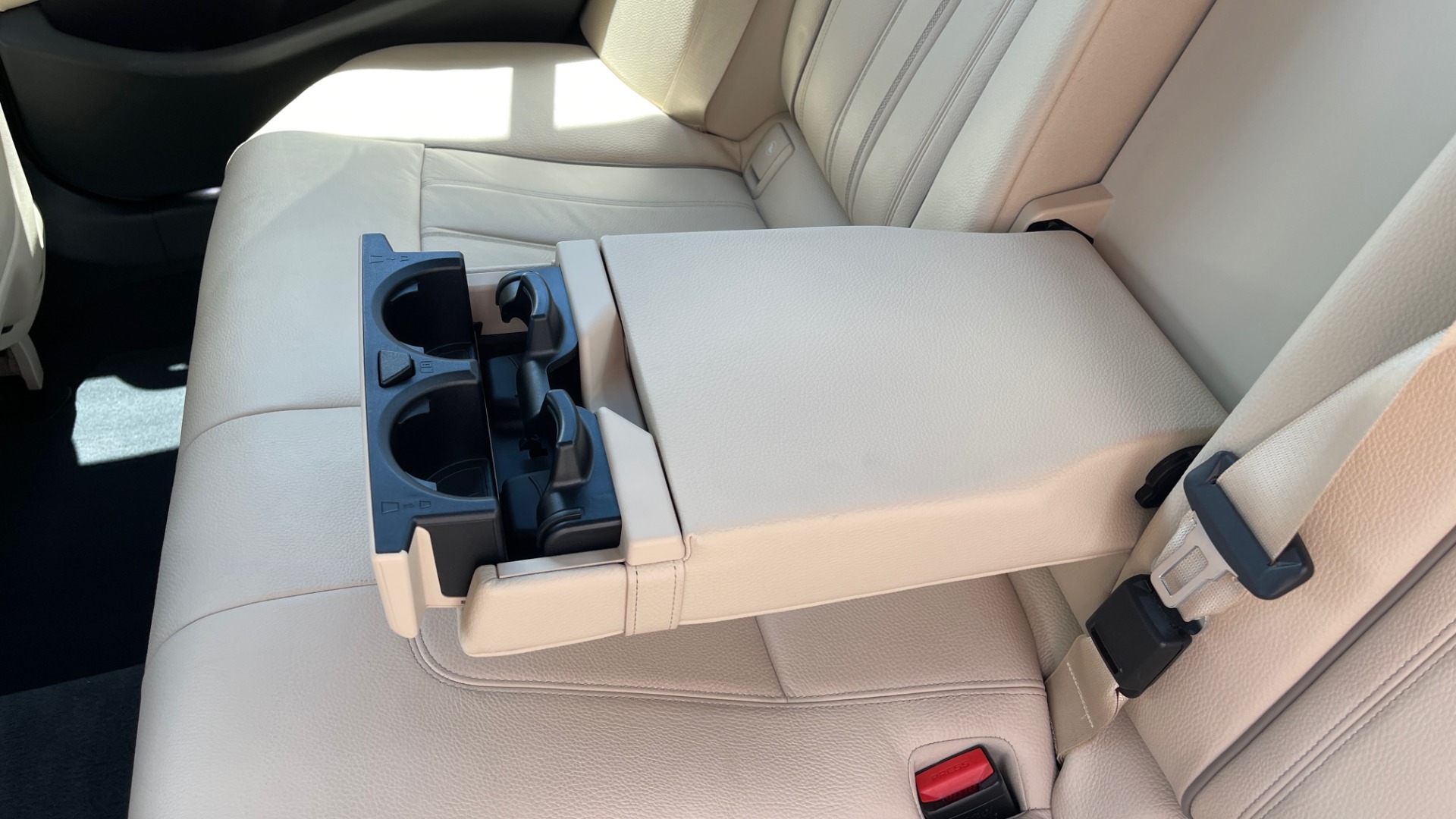 Used 2017 BMW 5 SERIES 530I PREMIUM / WIFI / NAV / SUNROOF / AUTO CLIMATE CONTROL for sale Sold at Formula Imports in Charlotte NC 28227 58
