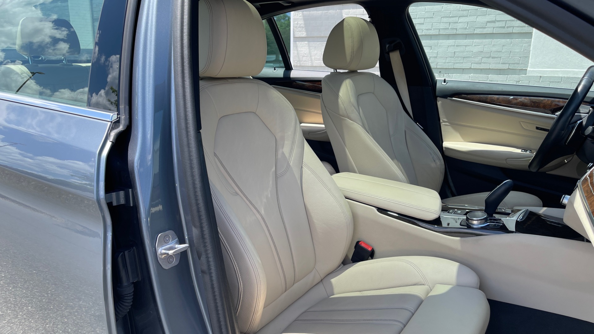 Used 2017 BMW 5 SERIES 530I PREMIUM / WIFI / NAV / SUNROOF / AUTO CLIMATE CONTROL for sale Sold at Formula Imports in Charlotte NC 28227 64