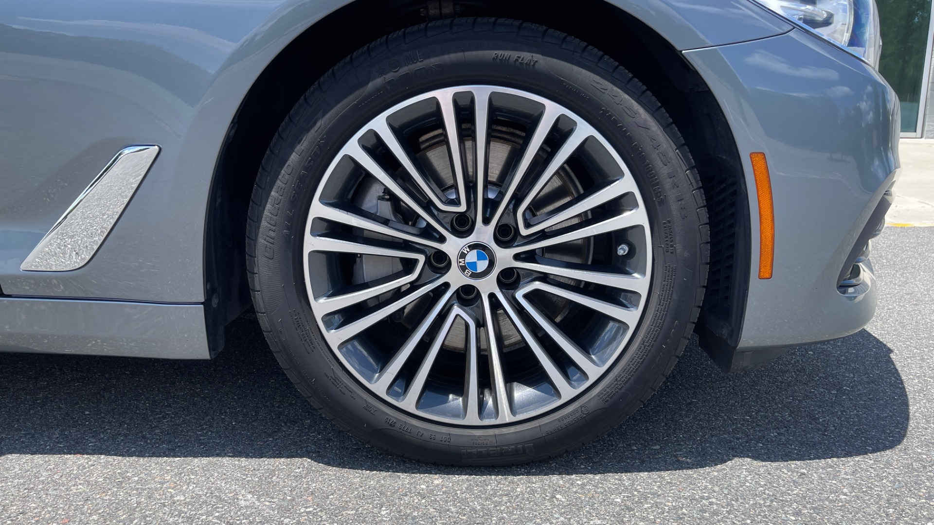 Used 2017 BMW 5 SERIES 530I PREMIUM / WIFI / NAV / SUNROOF / AUTO CLIMATE CONTROL for sale Sold at Formula Imports in Charlotte NC 28227 70