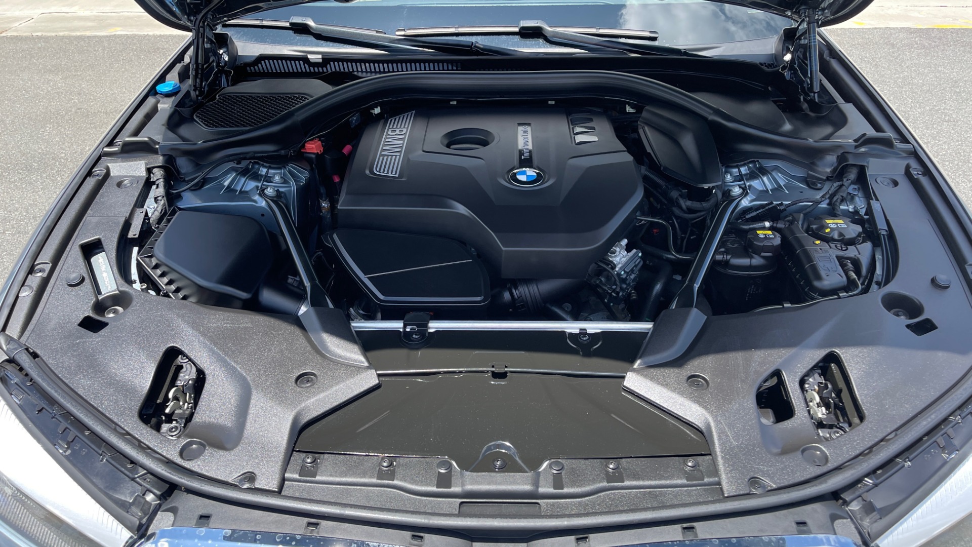Used 2017 BMW 5 SERIES 530I PREMIUM / WIFI / NAV / SUNROOF / AUTO CLIMATE CONTROL for sale Sold at Formula Imports in Charlotte NC 28227 9