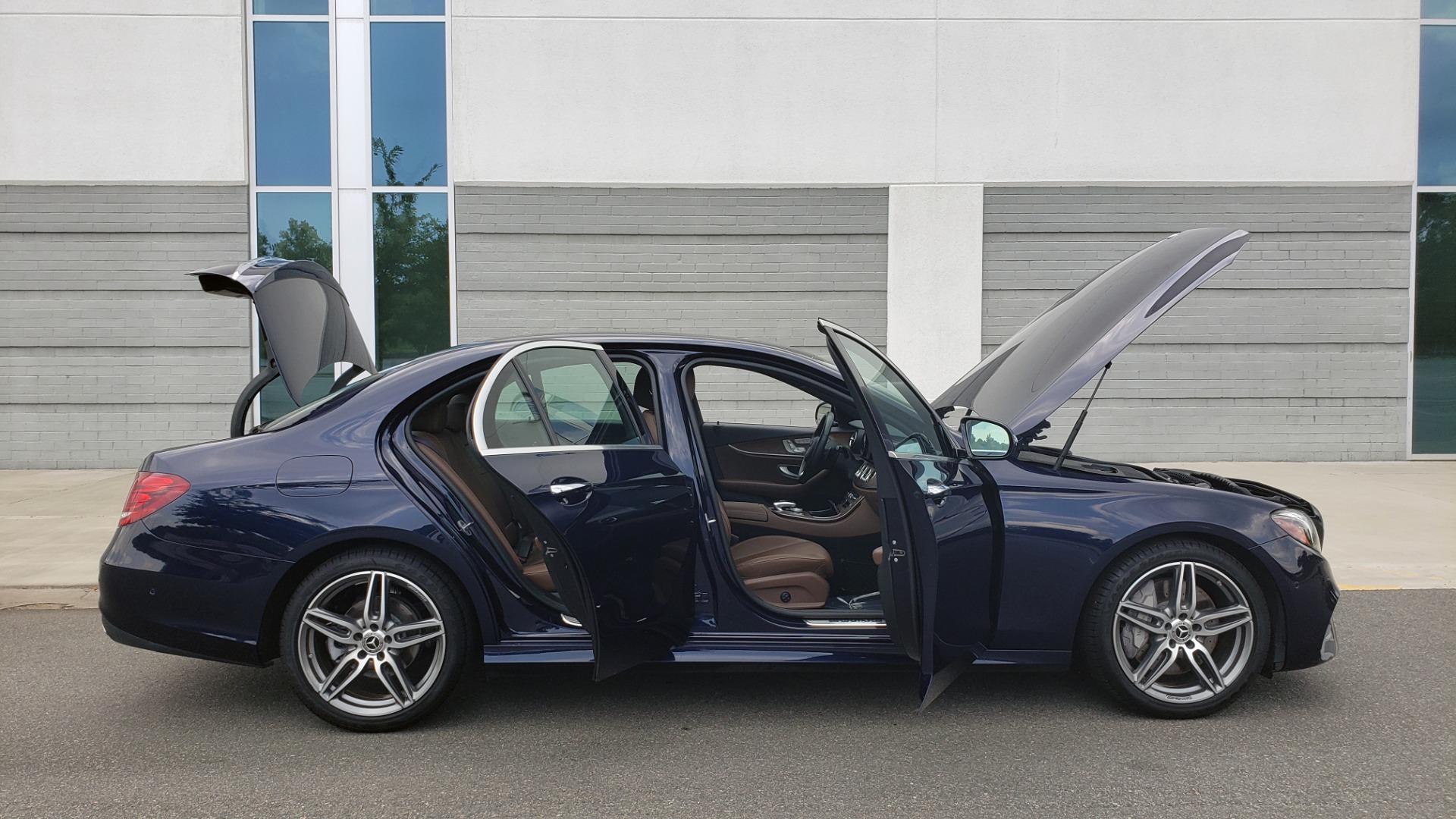 Used 2018 Mercedes-Benz E-CLASS E 300 PREMIUM / AMG LINE / PARK ASST / BURMESTER / SUNROOF / REARVIEW for sale Sold at Formula Imports in Charlotte NC 28227 13