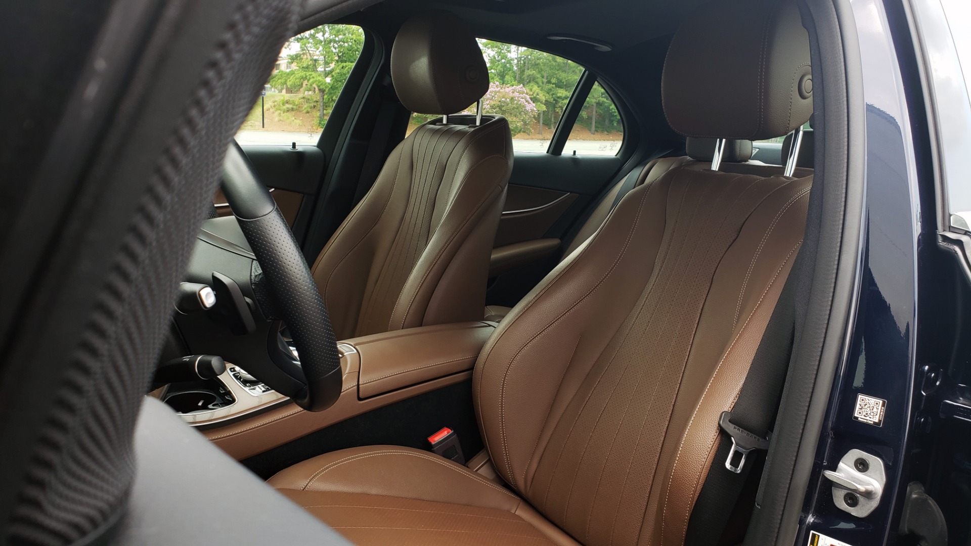 Used 2018 Mercedes-Benz E-CLASS E 300 PREMIUM / AMG LINE / PARK ASST / BURMESTER / SUNROOF / REARVIEW for sale Sold at Formula Imports in Charlotte NC 28227 36