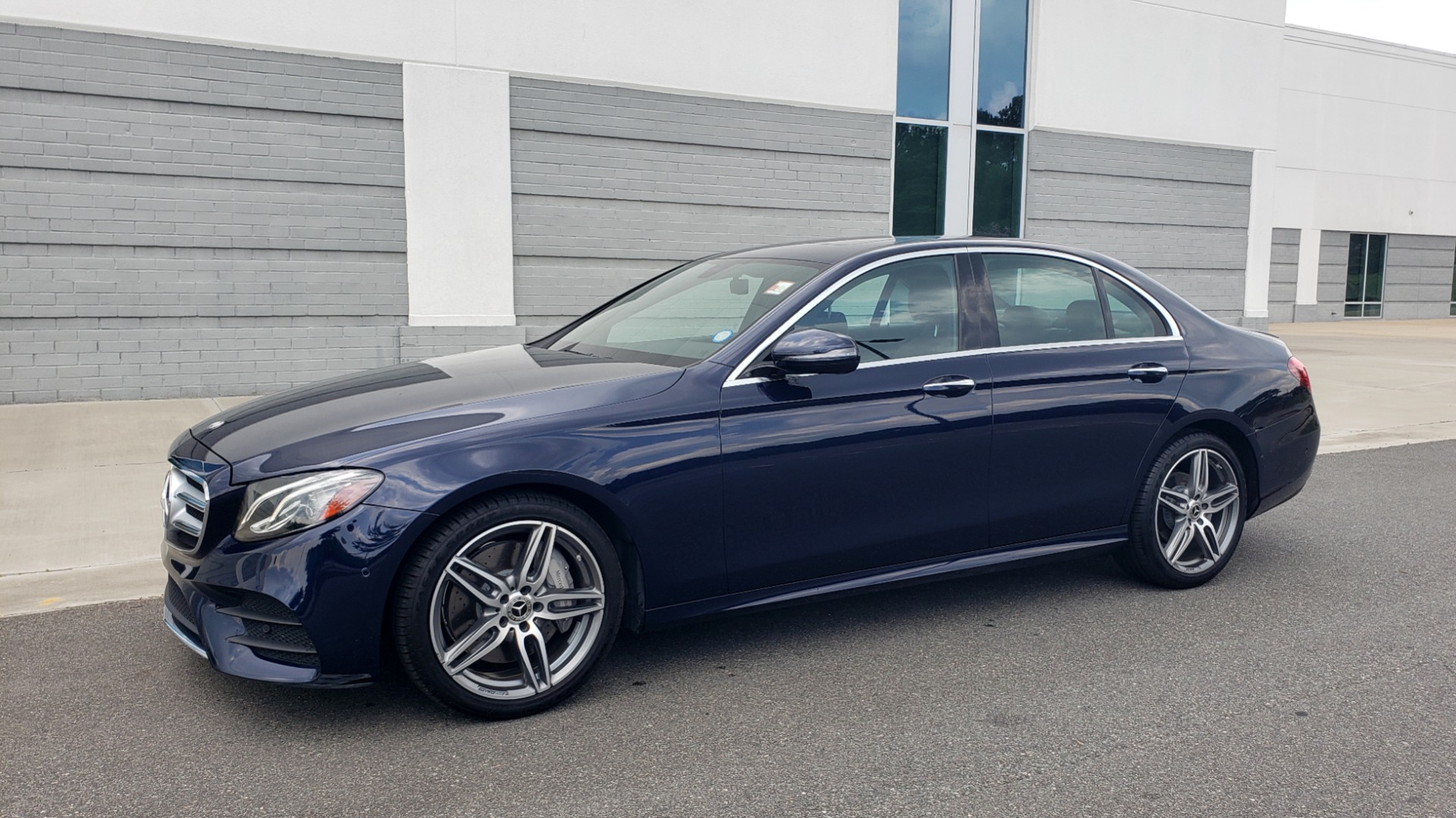 Used 2018 Mercedes-Benz E-CLASS E 300 PREMIUM / AMG LINE / PARK ASST / BURMESTER / SUNROOF / REARVIEW for sale Sold at Formula Imports in Charlotte NC 28227 4