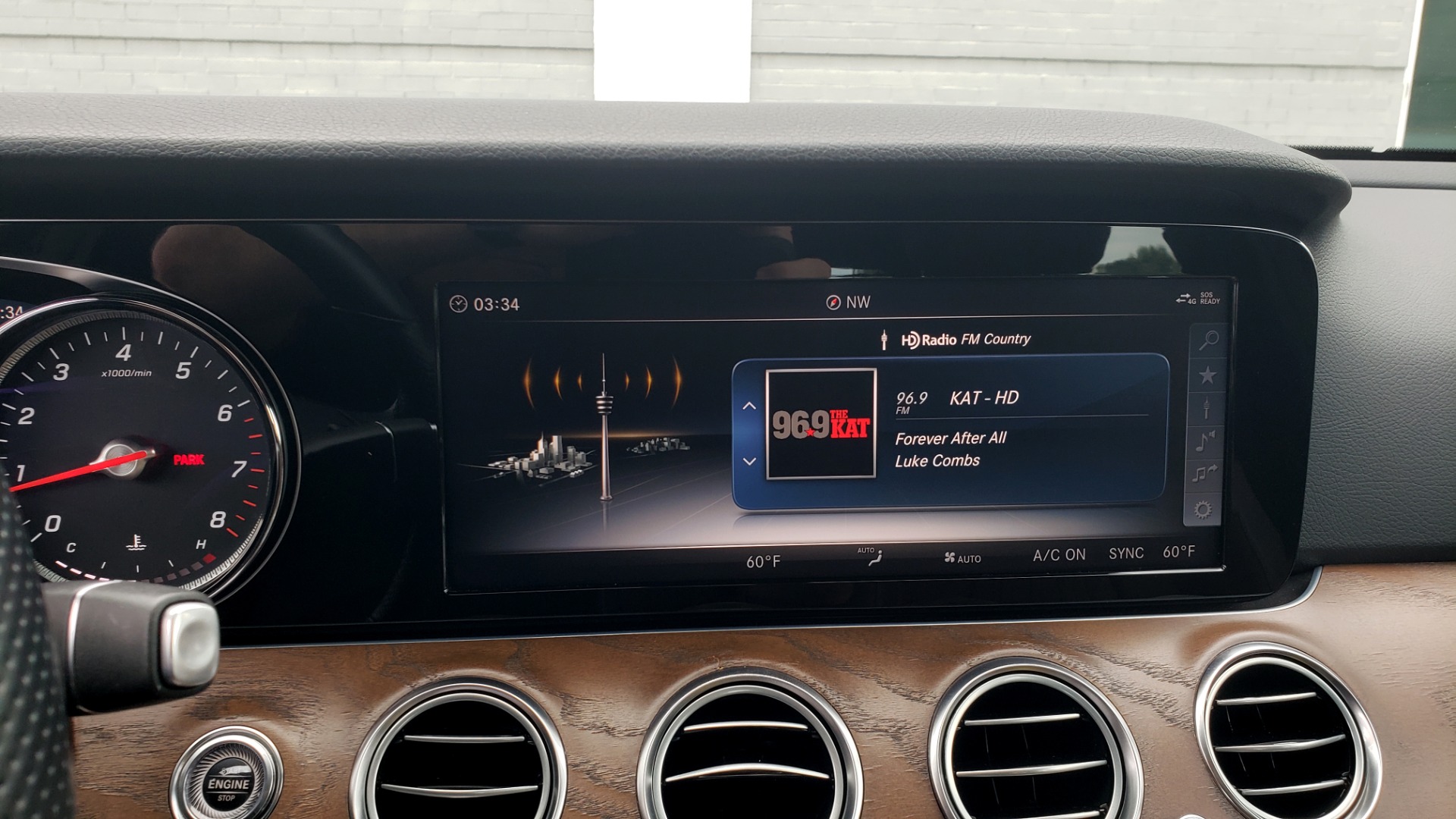 Used 2018 Mercedes-Benz E-CLASS E 300 PREMIUM / AMG LINE / PARK ASST / BURMESTER / SUNROOF / REARVIEW for sale Sold at Formula Imports in Charlotte NC 28227 45
