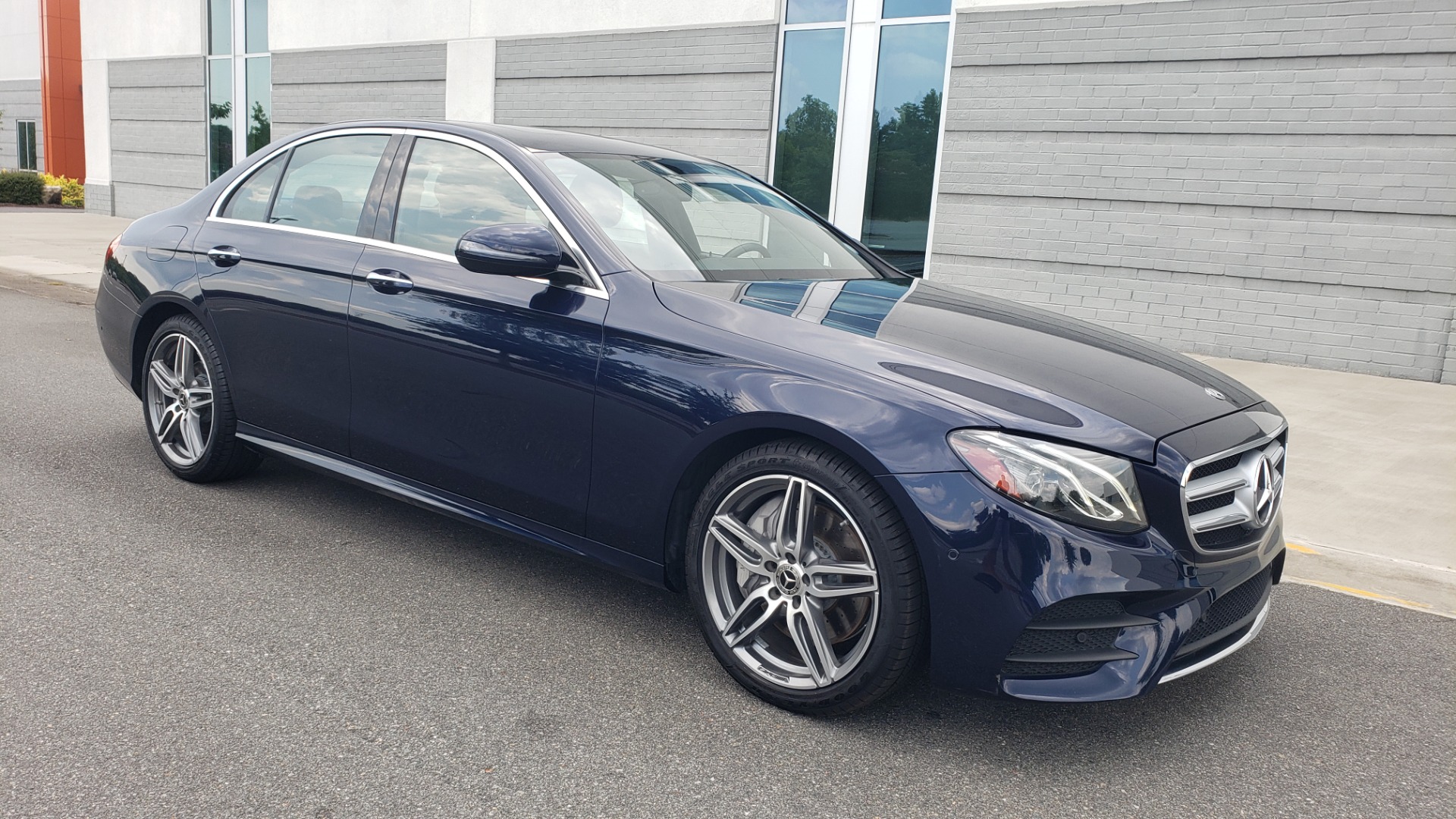 Used 2018 Mercedes-Benz E-CLASS E 300 PREMIUM / AMG LINE / PARK ASST / BURMESTER / SUNROOF / REARVIEW for sale Sold at Formula Imports in Charlotte NC 28227 7