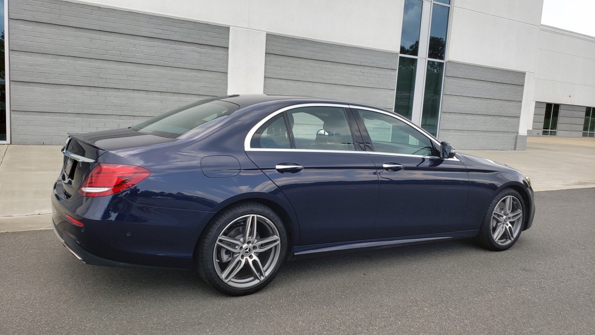 Used 2018 Mercedes-Benz E-CLASS E 300 PREMIUM / AMG LINE / PARK ASST / BURMESTER / SUNROOF / REARVIEW for sale Sold at Formula Imports in Charlotte NC 28227 8