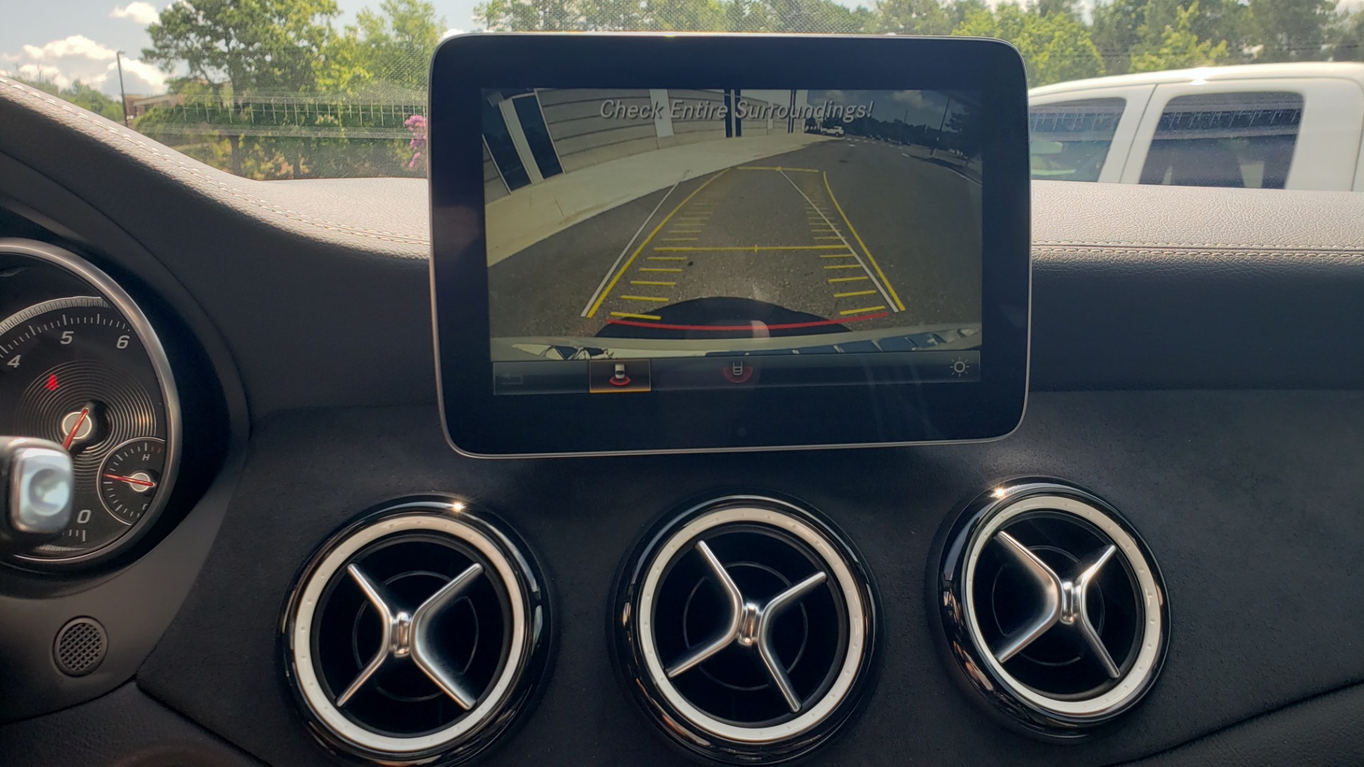 Used 2018 Mercedes-Benz GLA 250 / ICE EDITION / 2.0L / 7-SPD AUTO / SUNROOF / REARVIEW for sale Sold at Formula Imports in Charlotte NC 28227 43