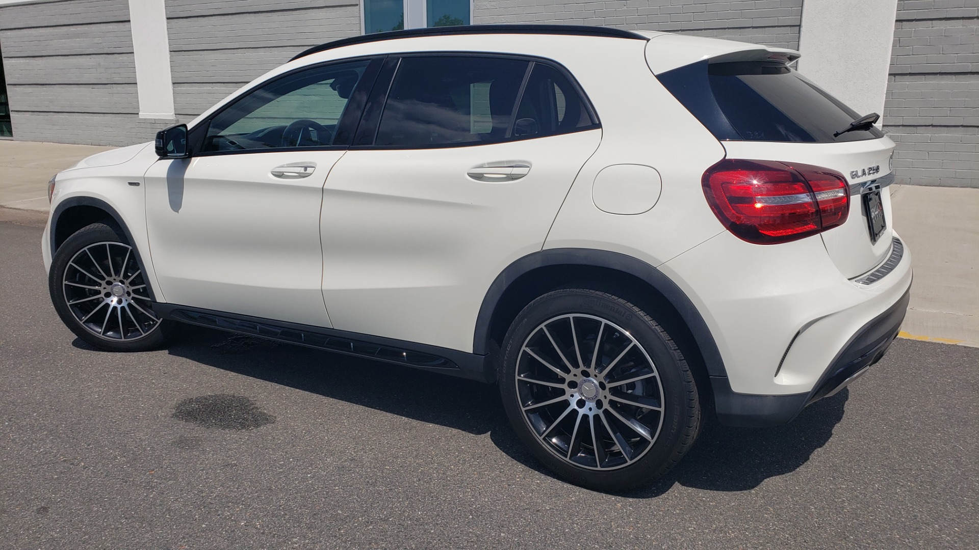 Used 2018 Mercedes-Benz GLA 250 / ICE EDITION / 2.0L / 7-SPD AUTO / SUNROOF / REARVIEW for sale Sold at Formula Imports in Charlotte NC 28227 7