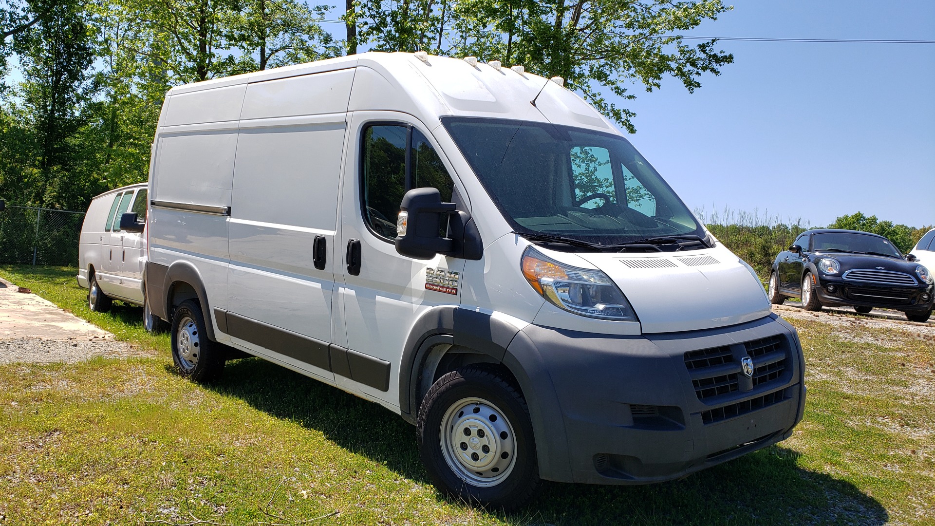Used 2014 Ram PROMASTER CARGO VAN 2500 HIGH-ROOF CARGO VAN / 136IN WB / STORAGE for sale Sold at Formula Imports in Charlotte NC 28227 4