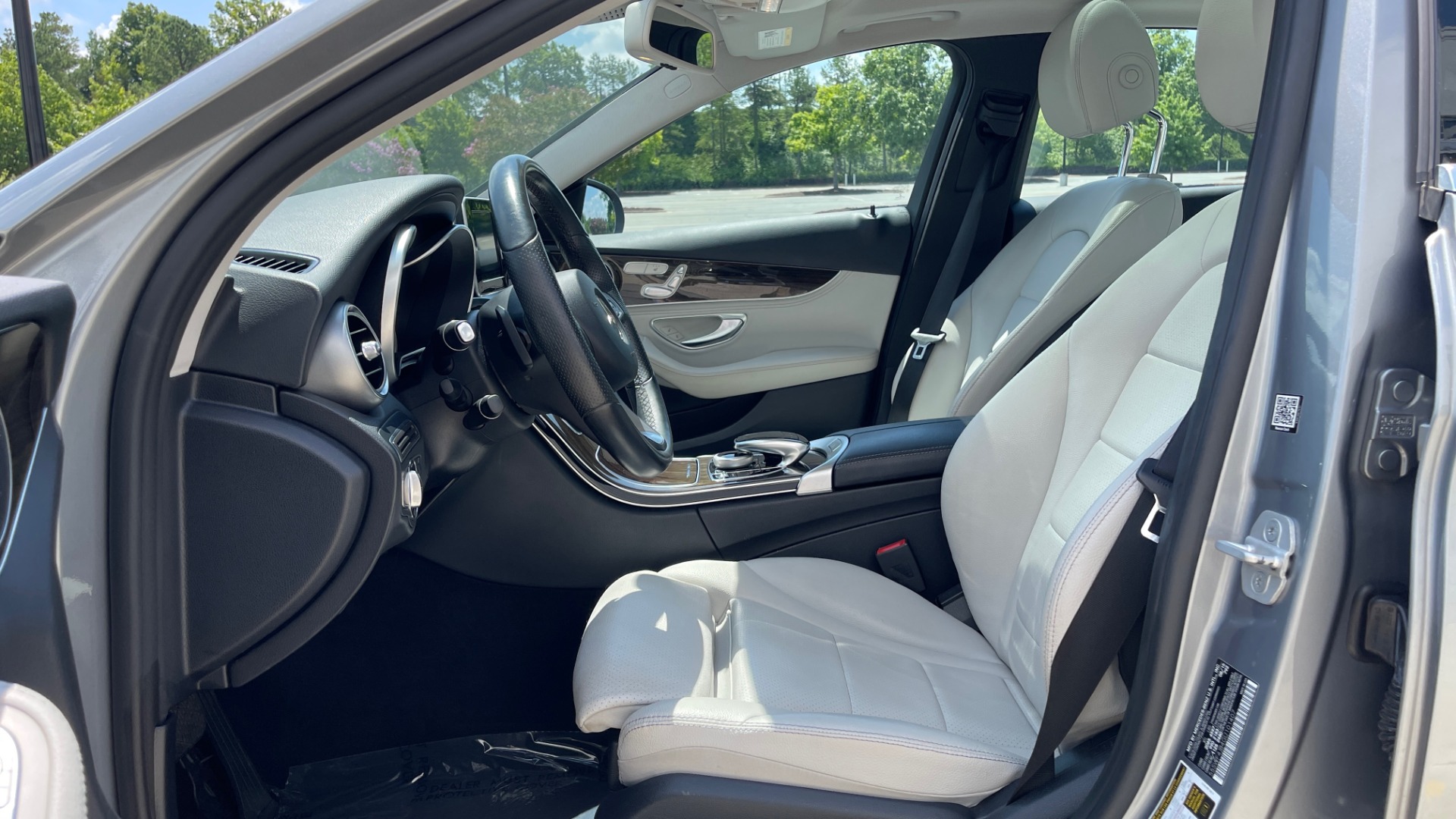 Used 2016 Mercedes-Benz C-CLASS C 300 / PREMIUM / NAV / PANO-ROOF / BSA / REARVIEW for sale Sold at Formula Imports in Charlotte NC 28227 32