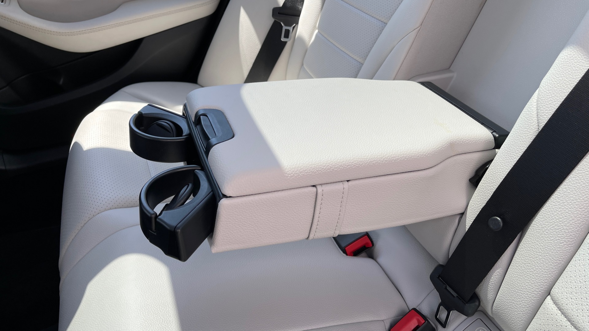 Used 2016 Mercedes-Benz C-CLASS C 300 / PREMIUM / NAV / PANO-ROOF / BSA / REARVIEW for sale Sold at Formula Imports in Charlotte NC 28227 60