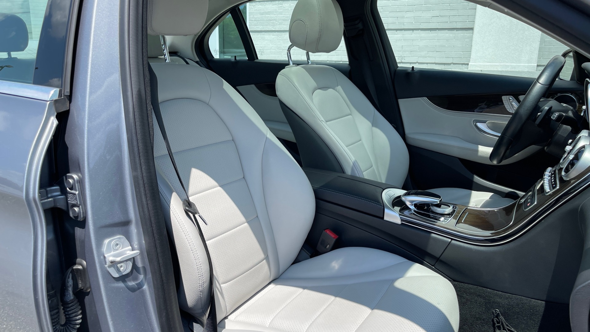 Used 2016 Mercedes-Benz C-CLASS C 300 / PREMIUM / NAV / PANO-ROOF / BSA / REARVIEW for sale Sold at Formula Imports in Charlotte NC 28227 68
