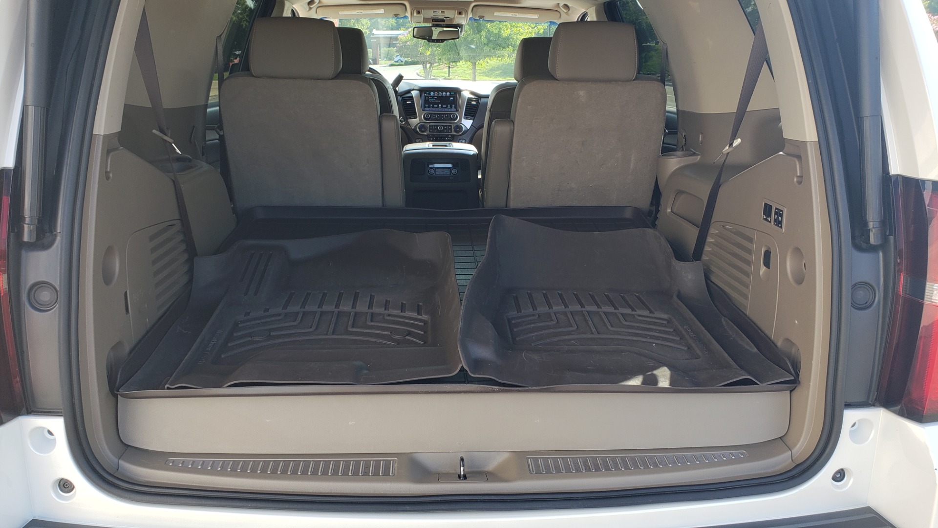 Used 2018 Chevrolet TAHOE PREMIER 4X4 / NAV / BOSE / SUNROOF / ENT SYS / 3-ROW / REARVIEW for sale Sold at Formula Imports in Charlotte NC 28227 16