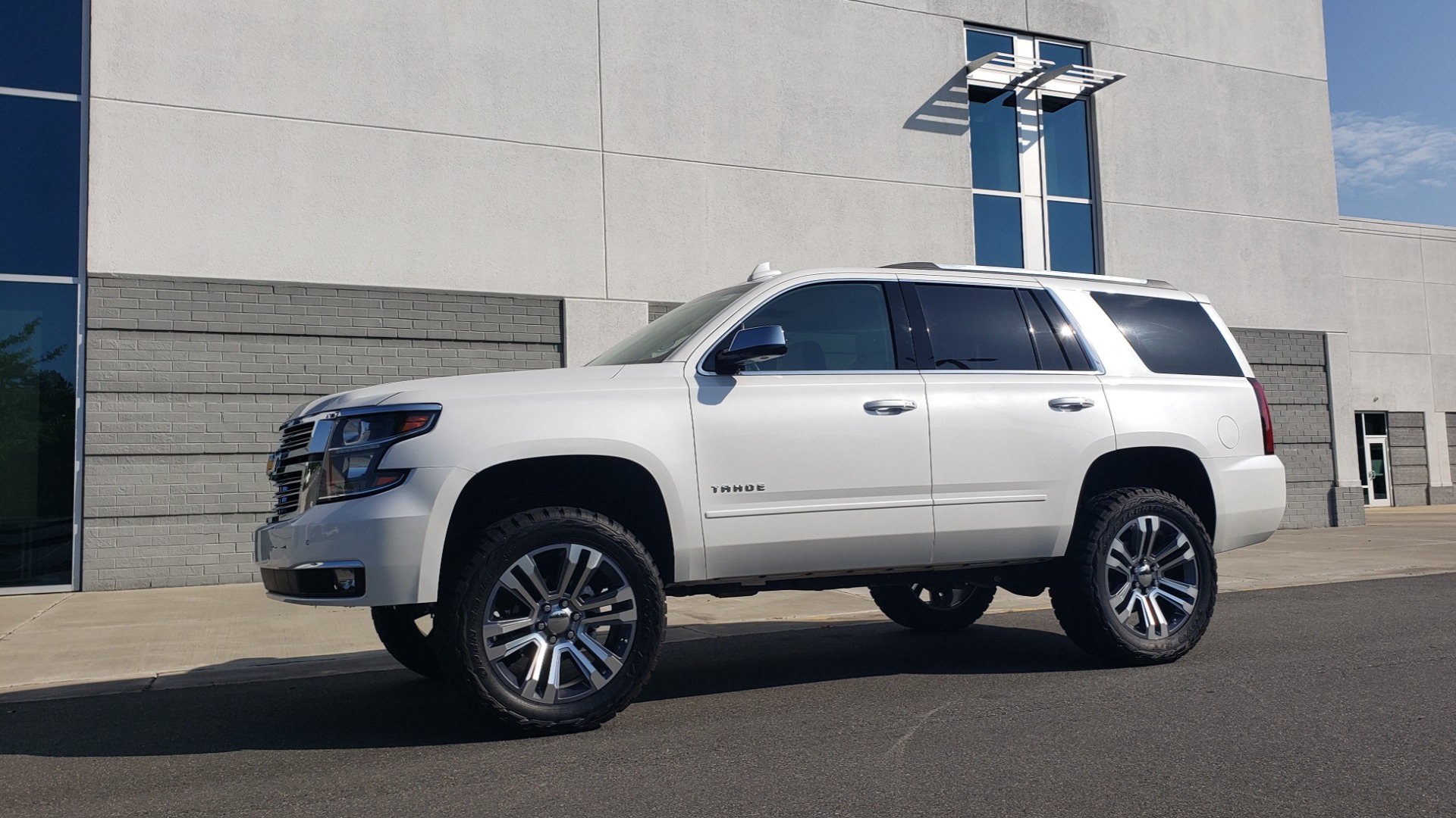 Used 2018 Chevrolet TAHOE PREMIER 4X4 / NAV / BOSE / SUNROOF / ENT SYS / 3-ROW / REARVIEW for sale Sold at Formula Imports in Charlotte NC 28227 3