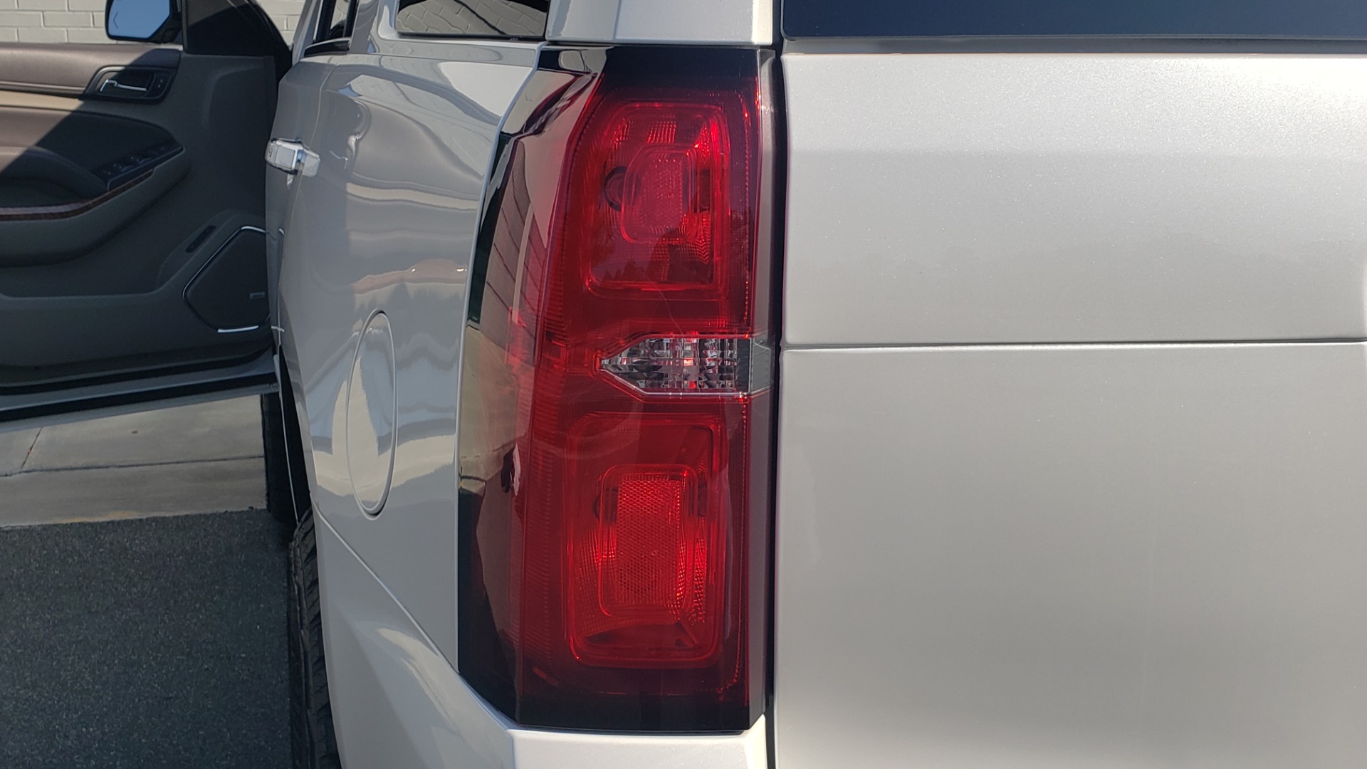 Used 2018 Chevrolet TAHOE PREMIER 4X4 / NAV / BOSE / SUNROOF / ENT SYS / 3-ROW / REARVIEW for sale Sold at Formula Imports in Charlotte NC 28227 35