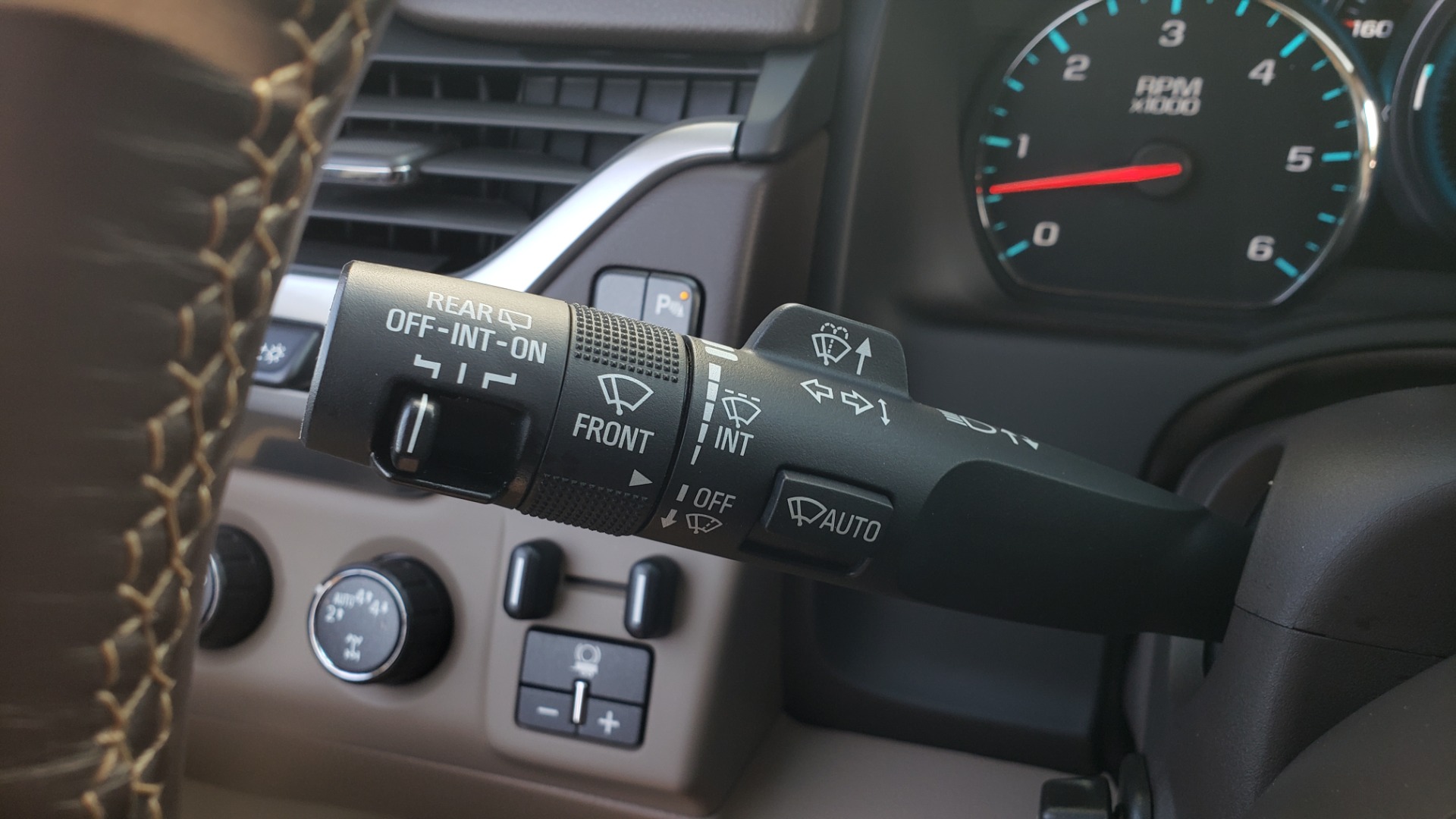 Used 2018 Chevrolet TAHOE PREMIER 4X4 / NAV / BOSE / SUNROOF / ENT SYS / 3-ROW / REARVIEW for sale Sold at Formula Imports in Charlotte NC 28227 49
