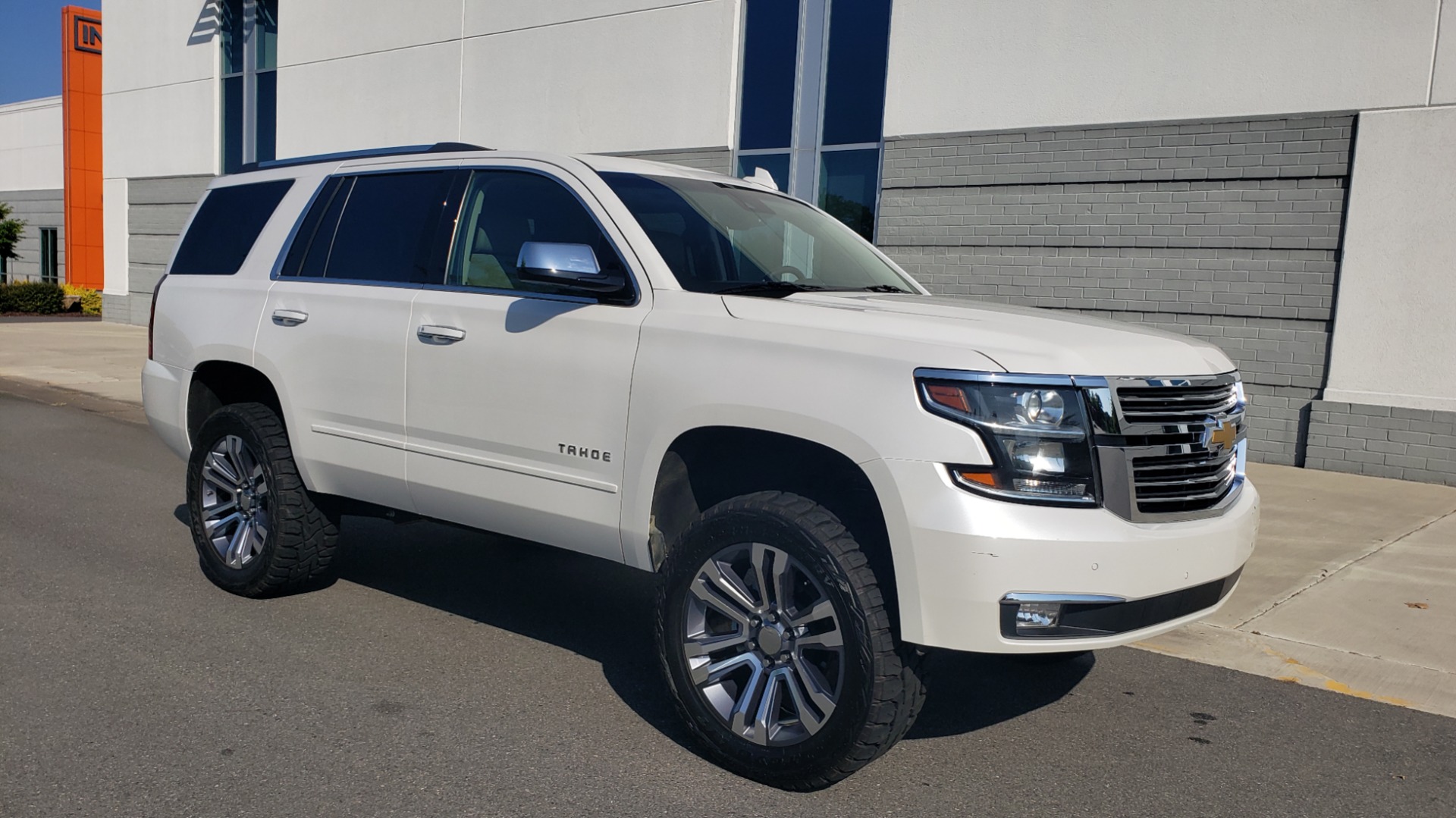 Used 2018 Chevrolet TAHOE PREMIER 4X4 / NAV / BOSE / SUNROOF / ENT SYS / 3-ROW / REARVIEW for sale Sold at Formula Imports in Charlotte NC 28227 6