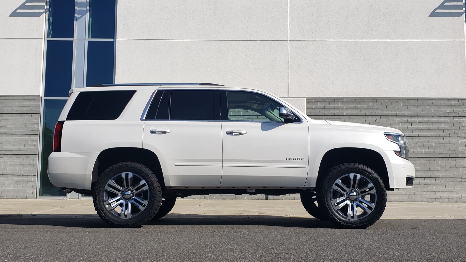 Used 2018 Chevrolet TAHOE PREMIER 4X4 / NAV / BOSE / SUNROOF / ENT SYS / 3-ROW / REARVIEW for sale Sold at Formula Imports in Charlotte NC 28227 7
