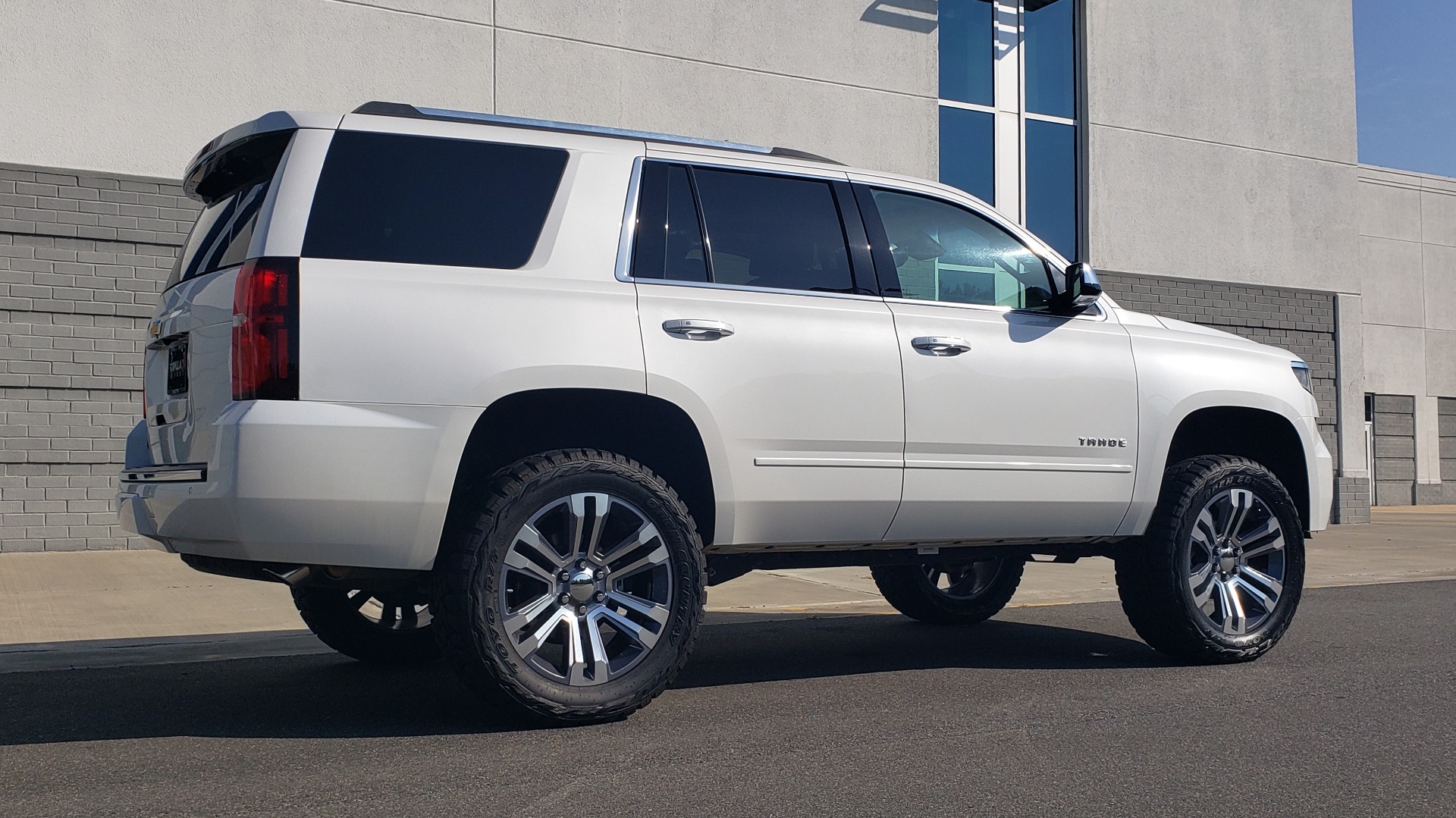Used 2018 Chevrolet TAHOE PREMIER 4X4 / NAV / BOSE / SUNROOF / ENT SYS / 3-ROW / REARVIEW for sale Sold at Formula Imports in Charlotte NC 28227 8