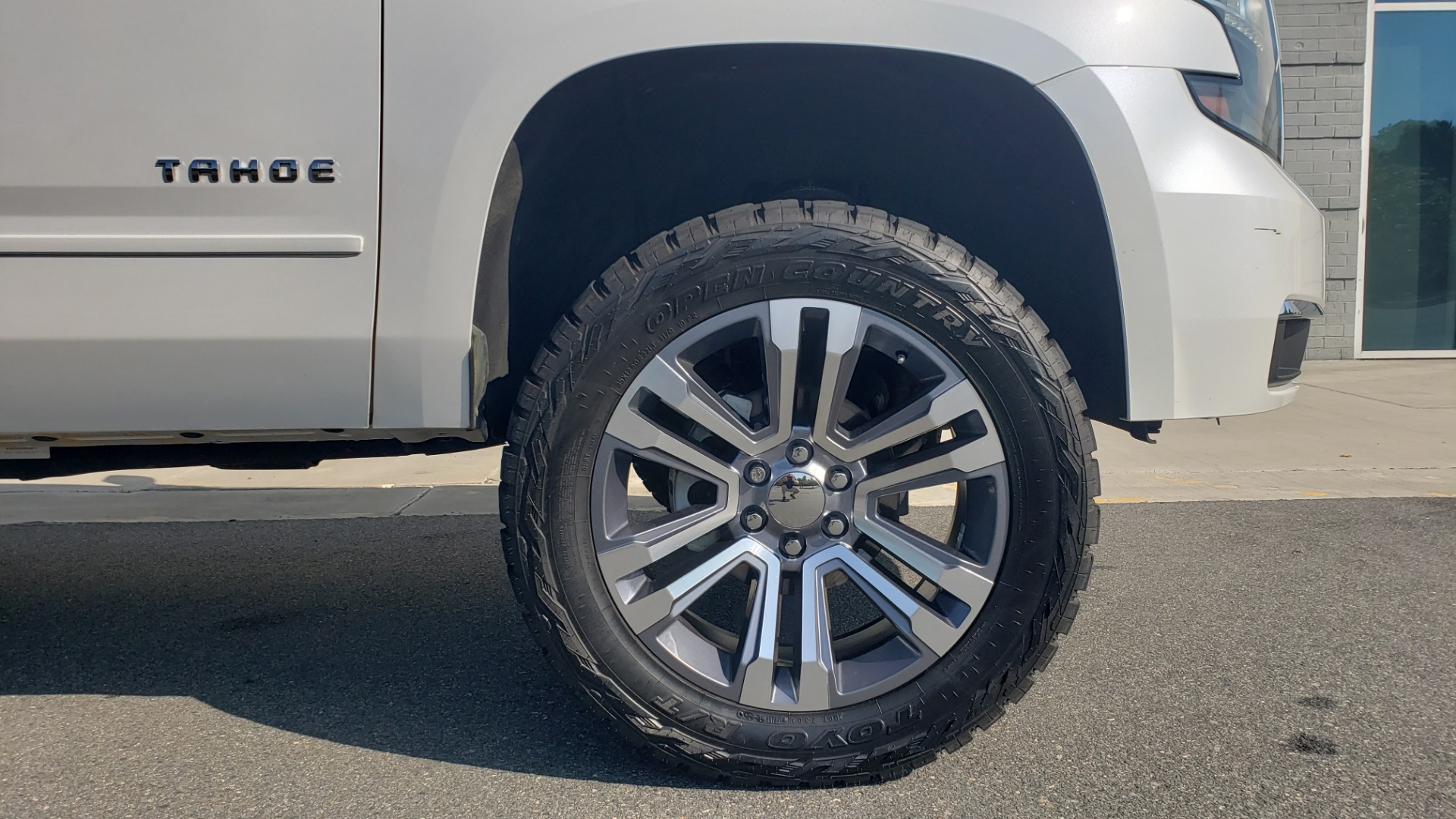 Used 2018 Chevrolet TAHOE PREMIER 4X4 / NAV / BOSE / SUNROOF / ENT SYS / 3-ROW / REARVIEW for sale Sold at Formula Imports in Charlotte NC 28227 83
