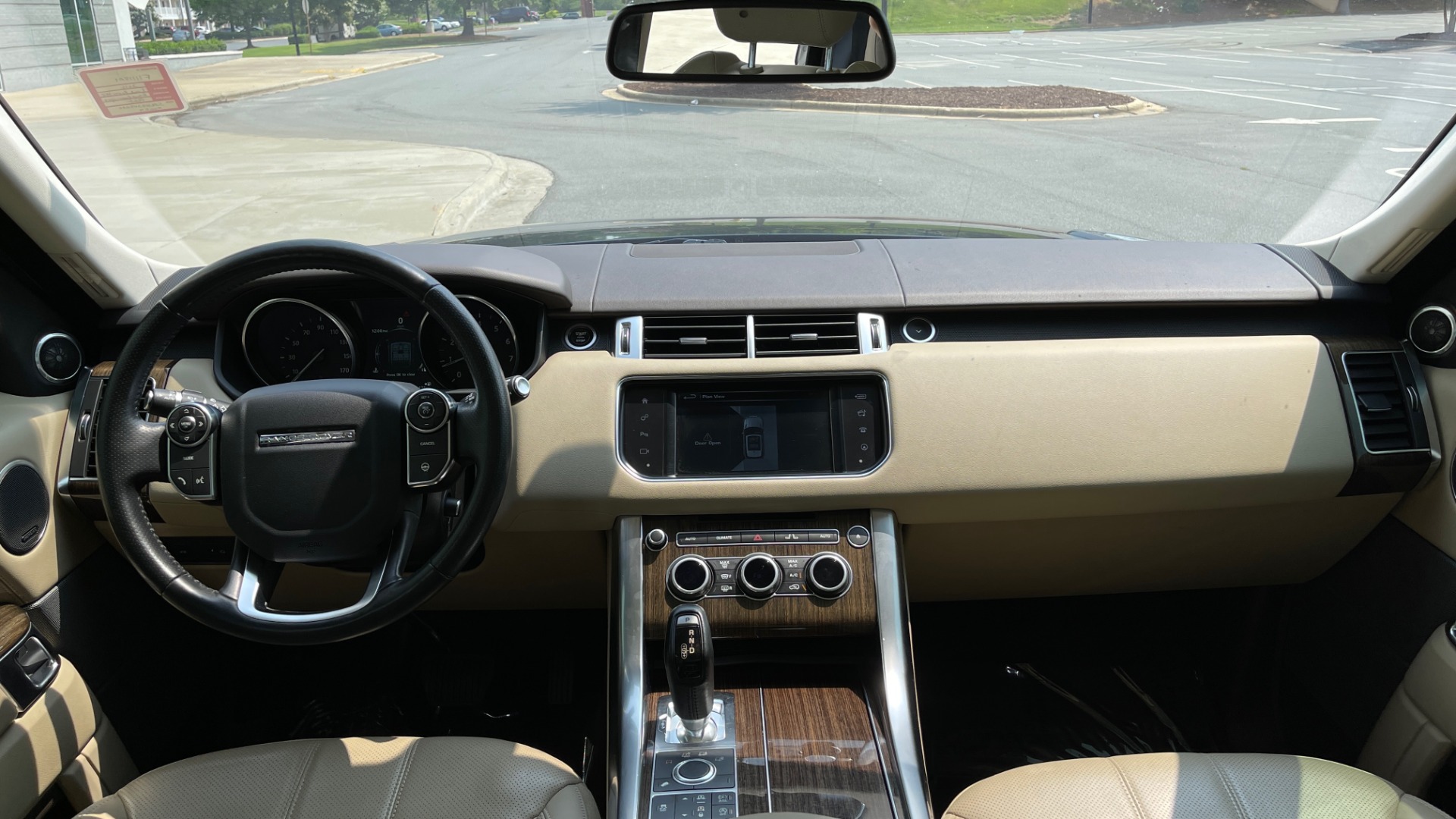 Used 2016 Land Rover RANGE ROVER SPORT V6 HSE / NAV / PANO-ROOF / MERIDIAN / CONSOLE COOLER / CAMERAS for sale Sold at Formula Imports in Charlotte NC 28227 55