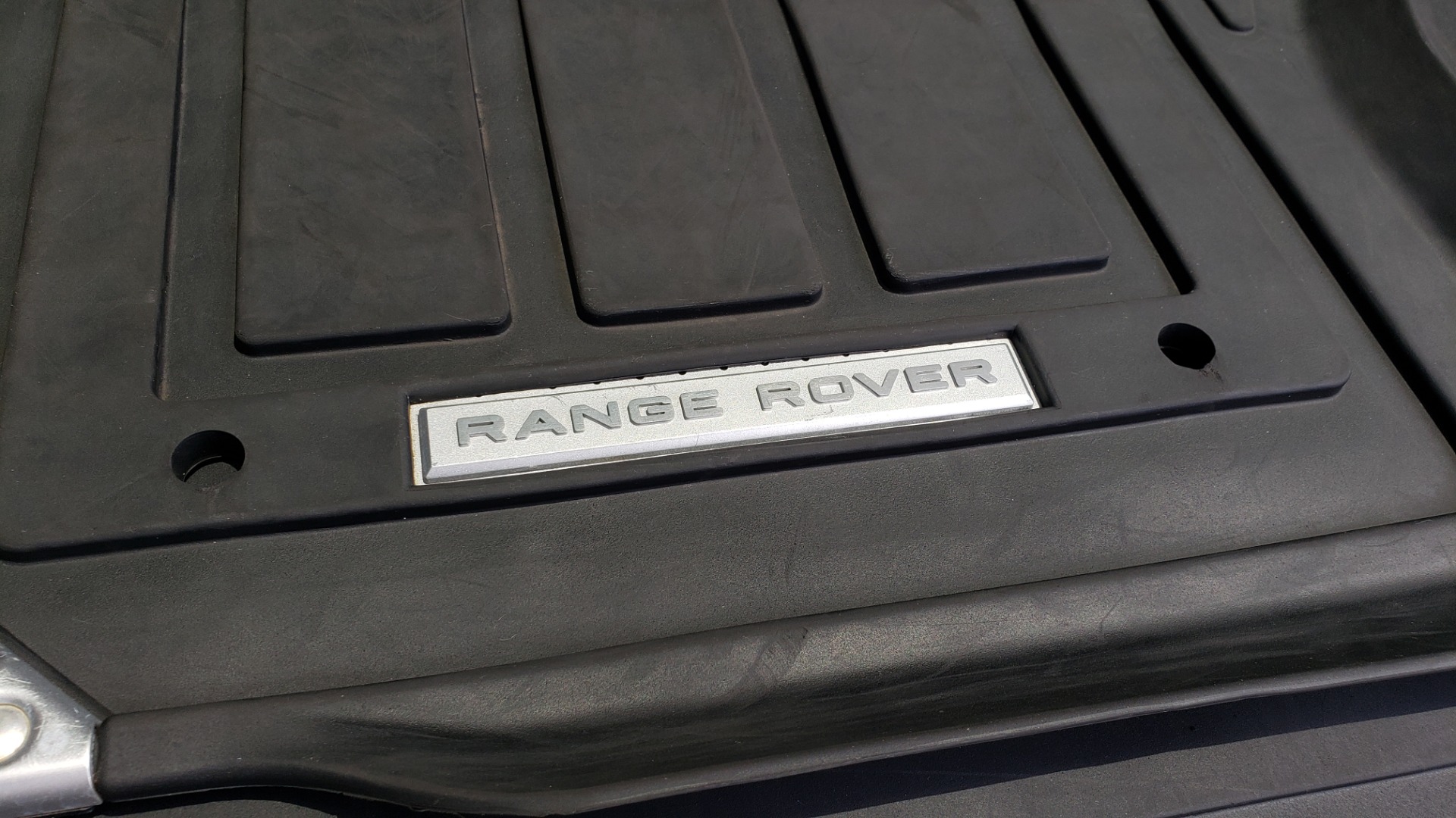 Used 2018 Land Rover RANGE ROVER SPORT HSE / 3.0L SC V6 / 4X4 / NAV / SUNROOF / LANE ASST / REARVIEW for sale Sold at Formula Imports in Charlotte NC 28227 20