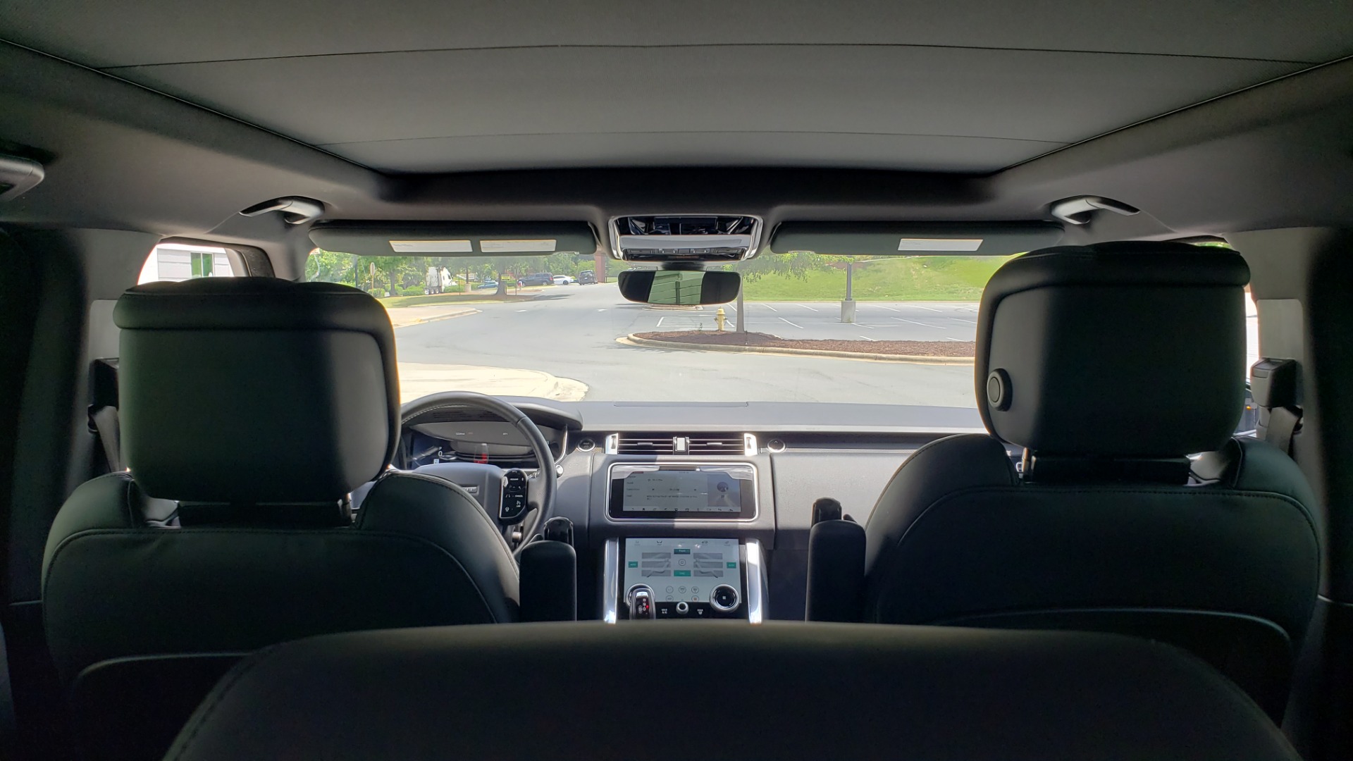 Used 2018 Land Rover RANGE ROVER SPORT HSE / 3.0L SC V6 / 4X4 / NAV / SUNROOF / LANE ASST / REARVIEW for sale Sold at Formula Imports in Charlotte NC 28227 22