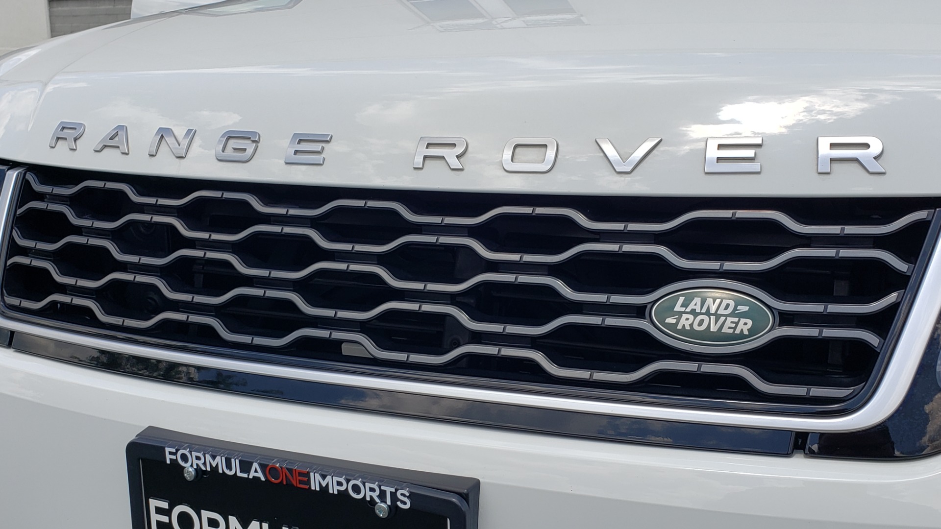 Used 2018 Land Rover RANGE ROVER SPORT HSE / 3.0L SC V6 / 4X4 / NAV / SUNROOF / LANE ASST / REARVIEW for sale Sold at Formula Imports in Charlotte NC 28227 27