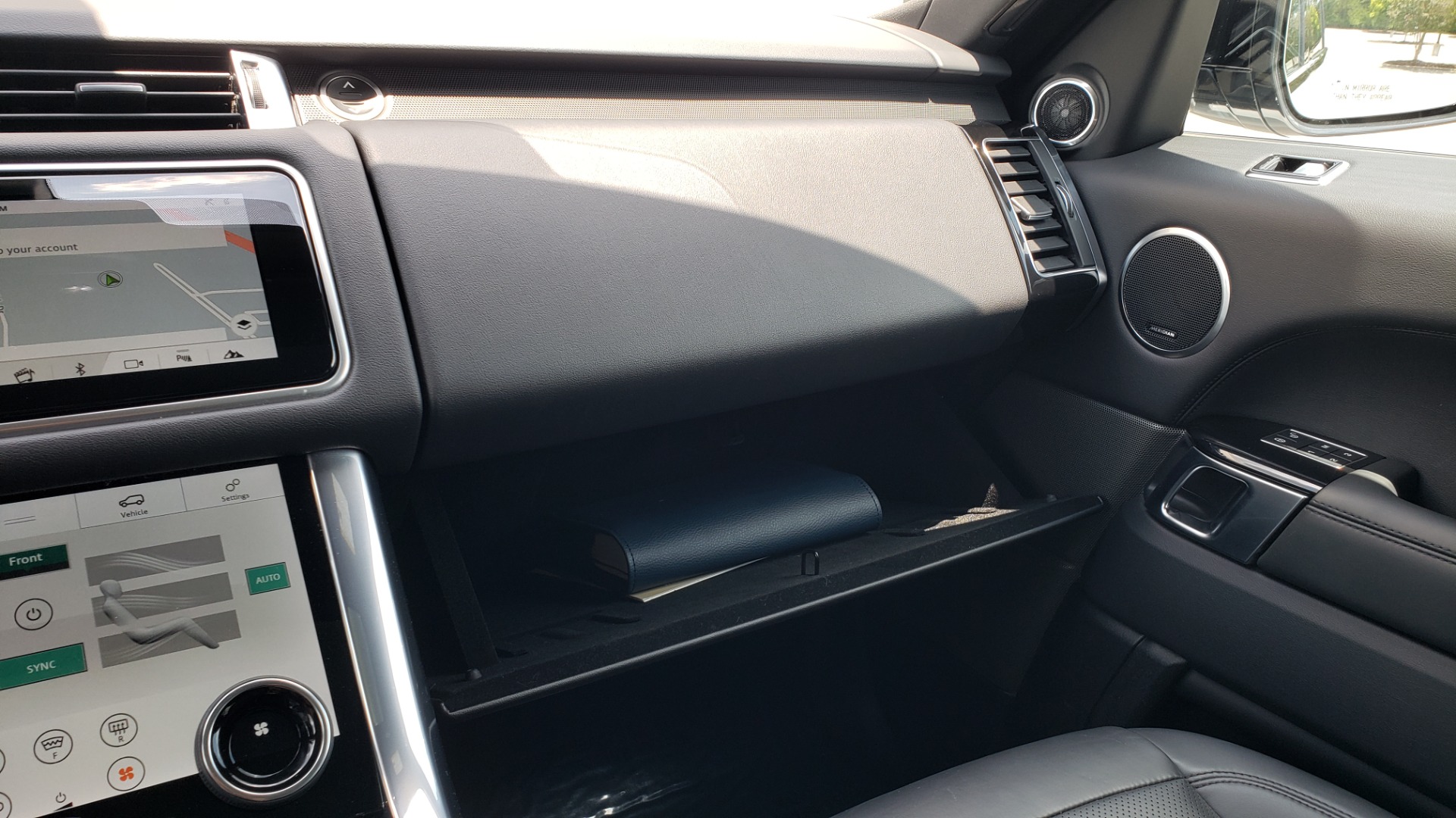 Used 2018 Land Rover RANGE ROVER SPORT HSE / 3.0L SC V6 / 4X4 / NAV / SUNROOF / LANE ASST / REARVIEW for sale Sold at Formula Imports in Charlotte NC 28227 58