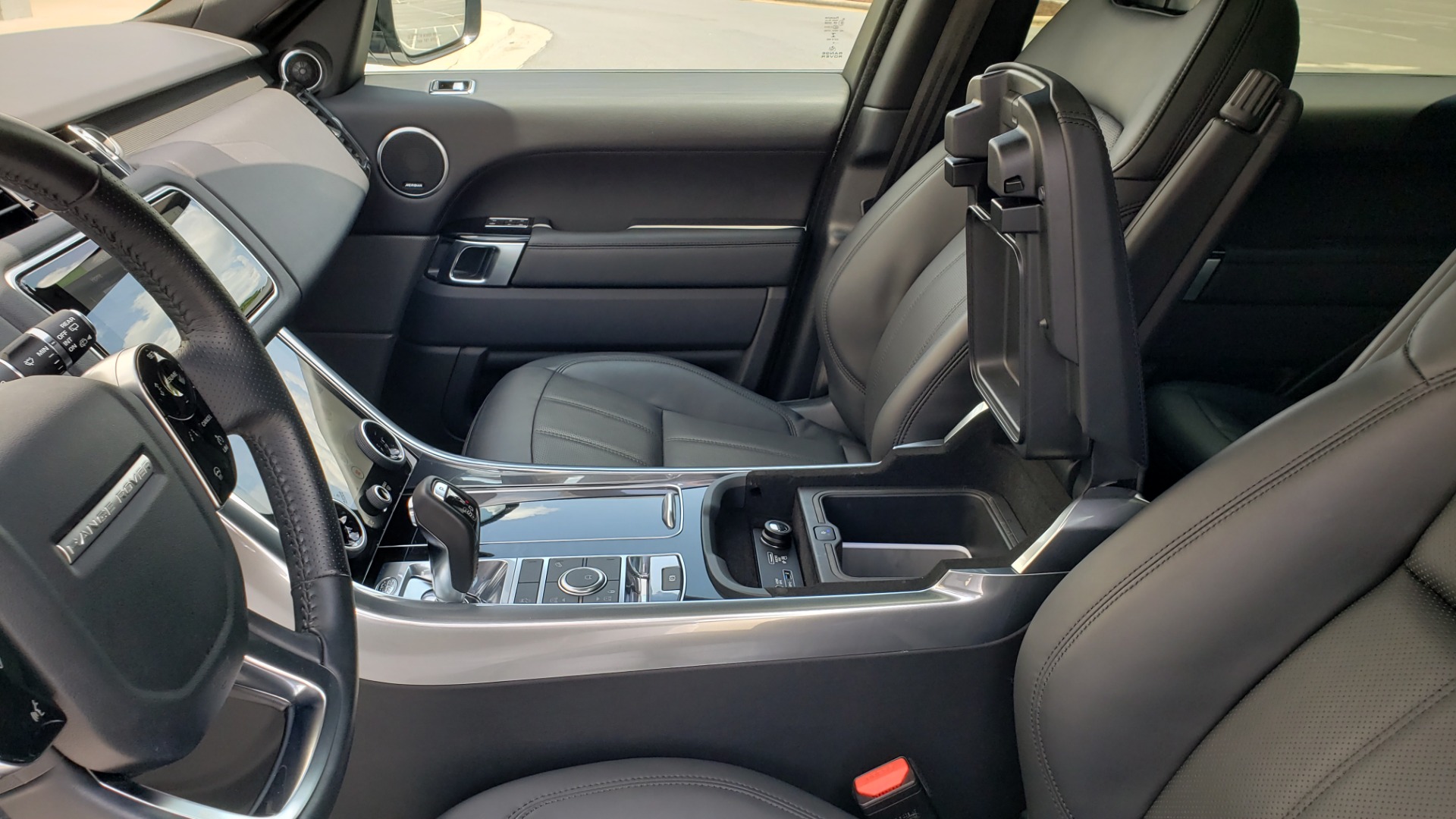 Used 2018 Land Rover RANGE ROVER SPORT HSE / 3.0L SC V6 / 4X4 / NAV / SUNROOF / LANE ASST / REARVIEW for sale Sold at Formula Imports in Charlotte NC 28227 63