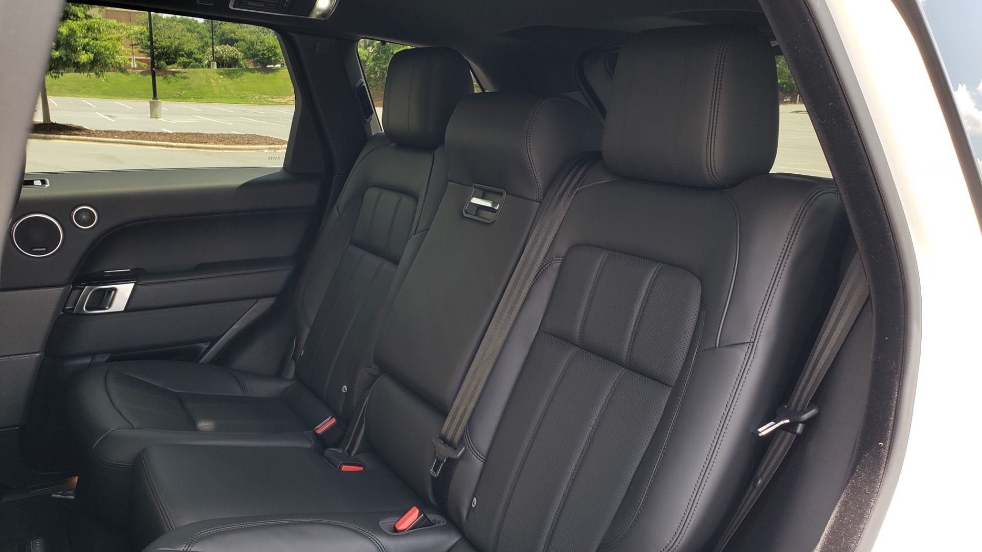Used 2018 Land Rover RANGE ROVER SPORT HSE / 3.0L SC V6 / 4X4 / NAV / SUNROOF / LANE ASST / REARVIEW for sale Sold at Formula Imports in Charlotte NC 28227 68