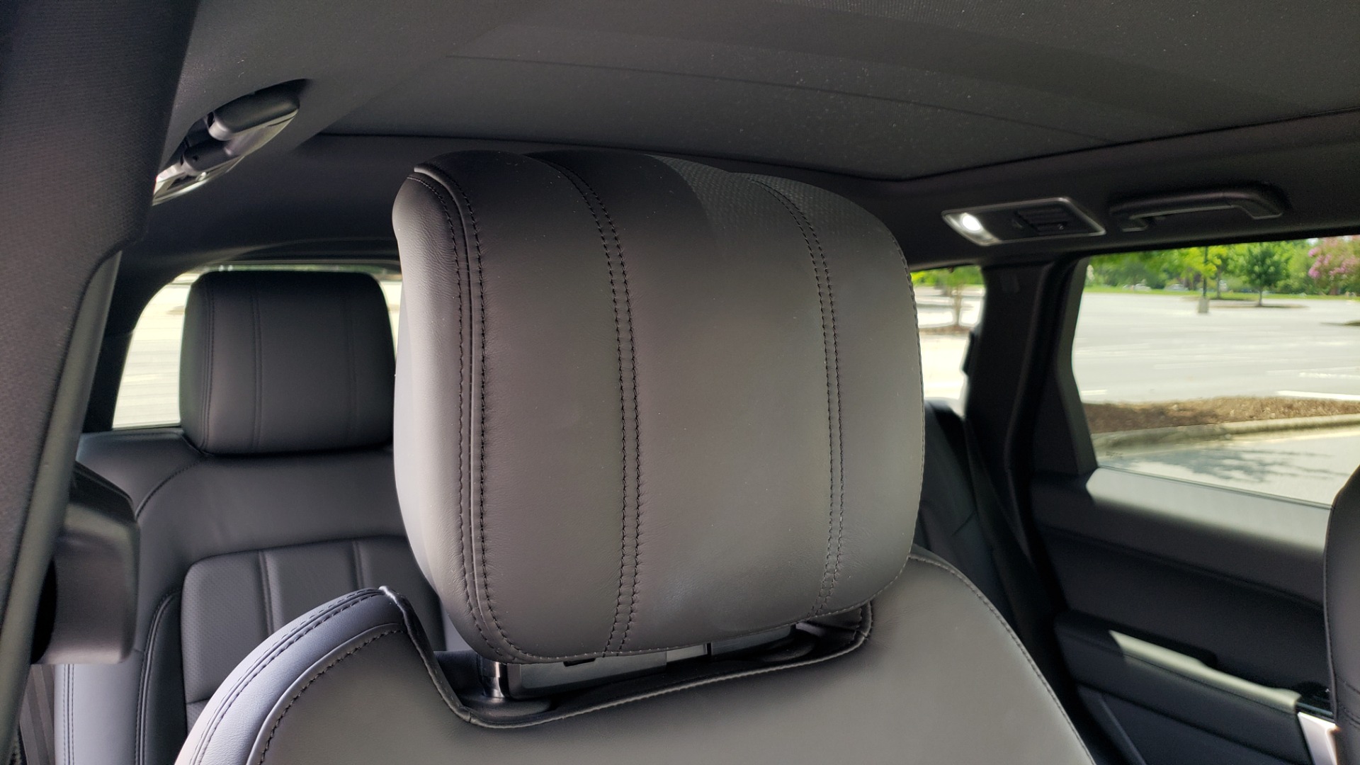 Used 2018 Land Rover RANGE ROVER SPORT HSE / 3.0L SC V6 / 4X4 / NAV / SUNROOF / LANE ASST / REARVIEW for sale Sold at Formula Imports in Charlotte NC 28227 74