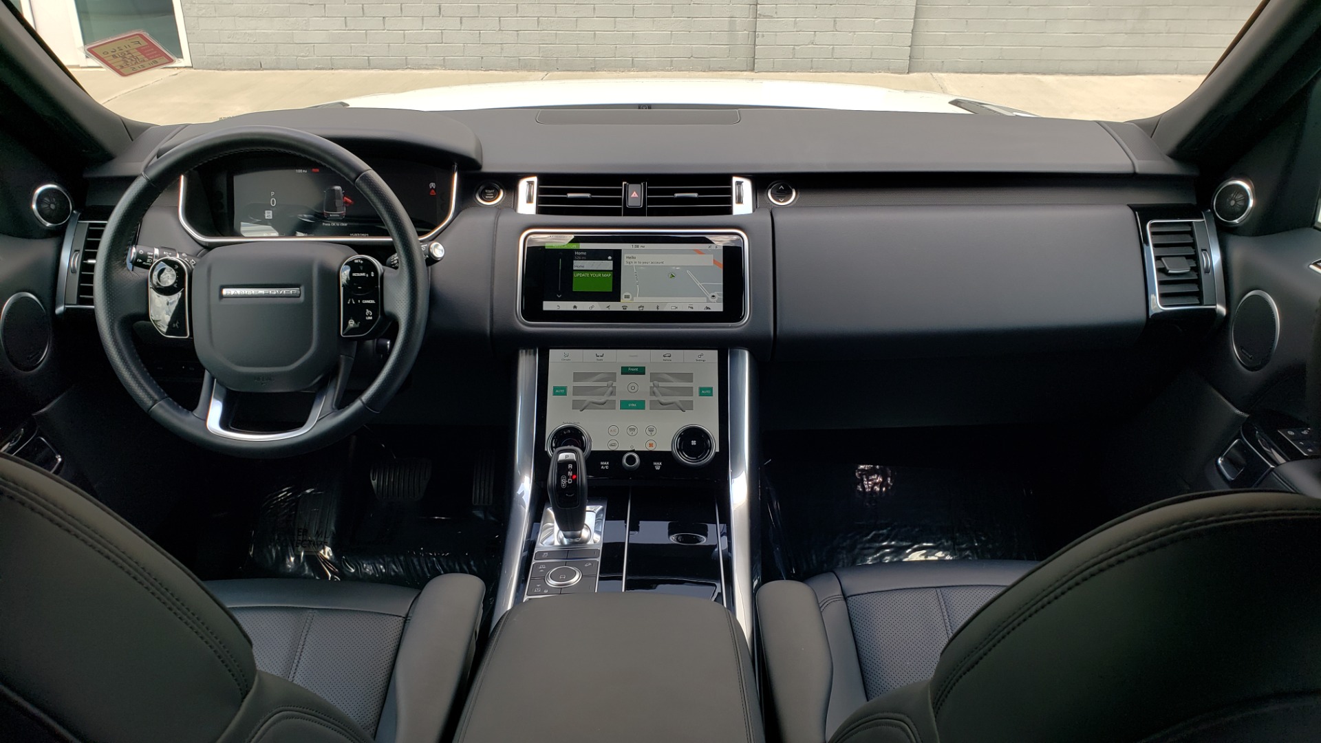 Used 2018 Land Rover RANGE ROVER SPORT HSE / 3.0L SC V6 / 4X4 / NAV / SUNROOF / LANE ASST / REARVIEW for sale Sold at Formula Imports in Charlotte NC 28227 81