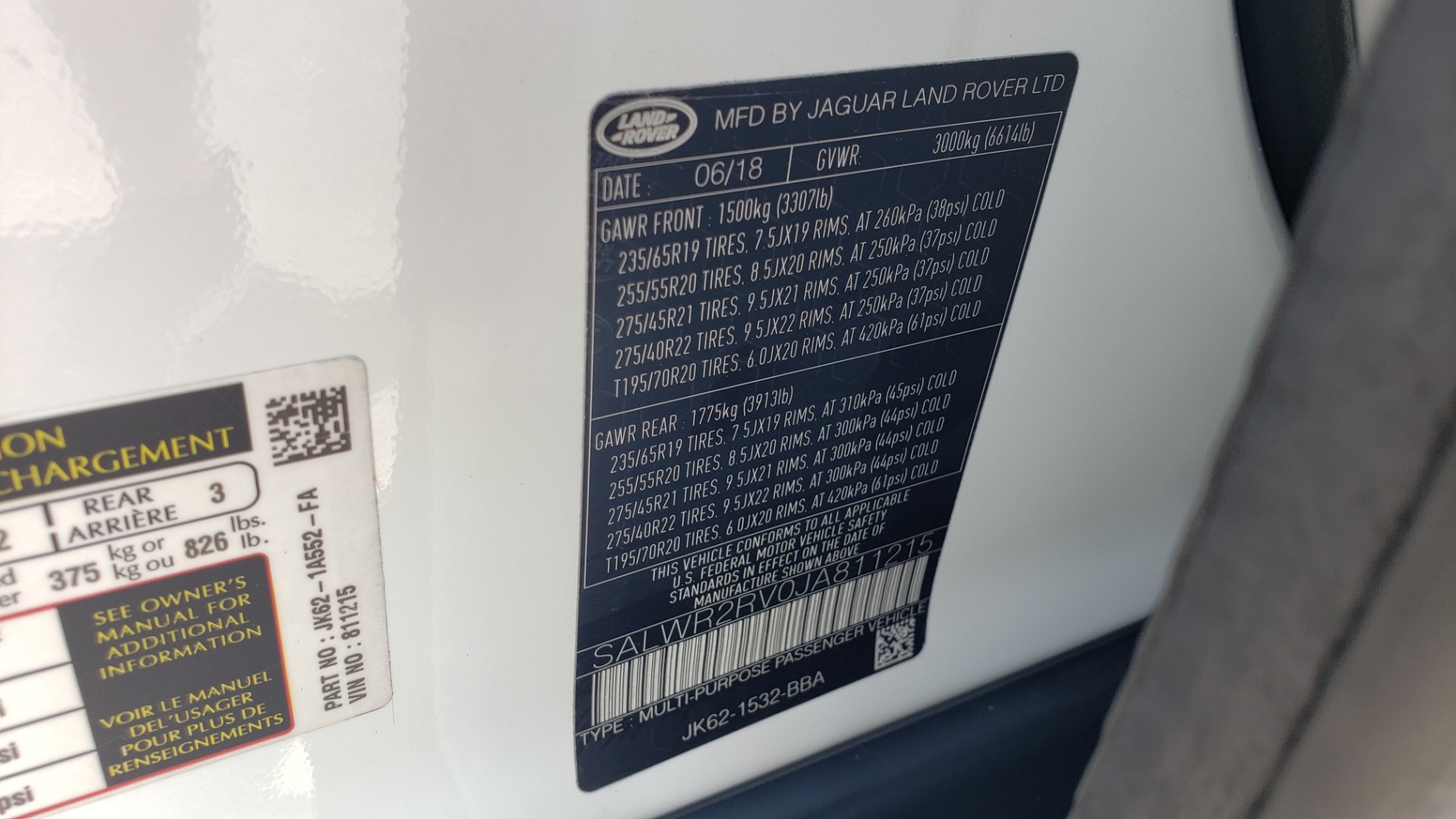 Used 2018 Land Rover RANGE ROVER SPORT HSE / 3.0L SC V6 / 4X4 / NAV / SUNROOF / LANE ASST / REARVIEW for sale Sold at Formula Imports in Charlotte NC 28227 95