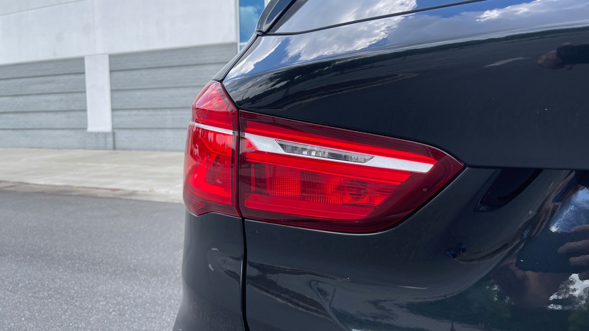 Used 2018 BMW X1 XDRIVE28I / NAV / CONV PKG / HTD STS / PANO-ROOF / REARVIEW for sale Sold at Formula Imports in Charlotte NC 28227 23