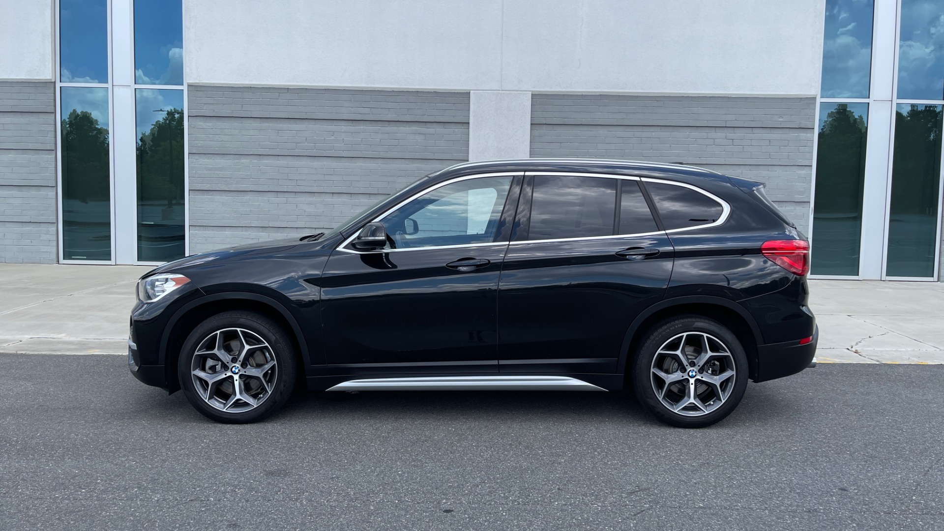Used 2018 BMW X1 XDRIVE28I / NAV / CONV PKG / HTD STS / PANO-ROOF / REARVIEW for sale Sold at Formula Imports in Charlotte NC 28227 4