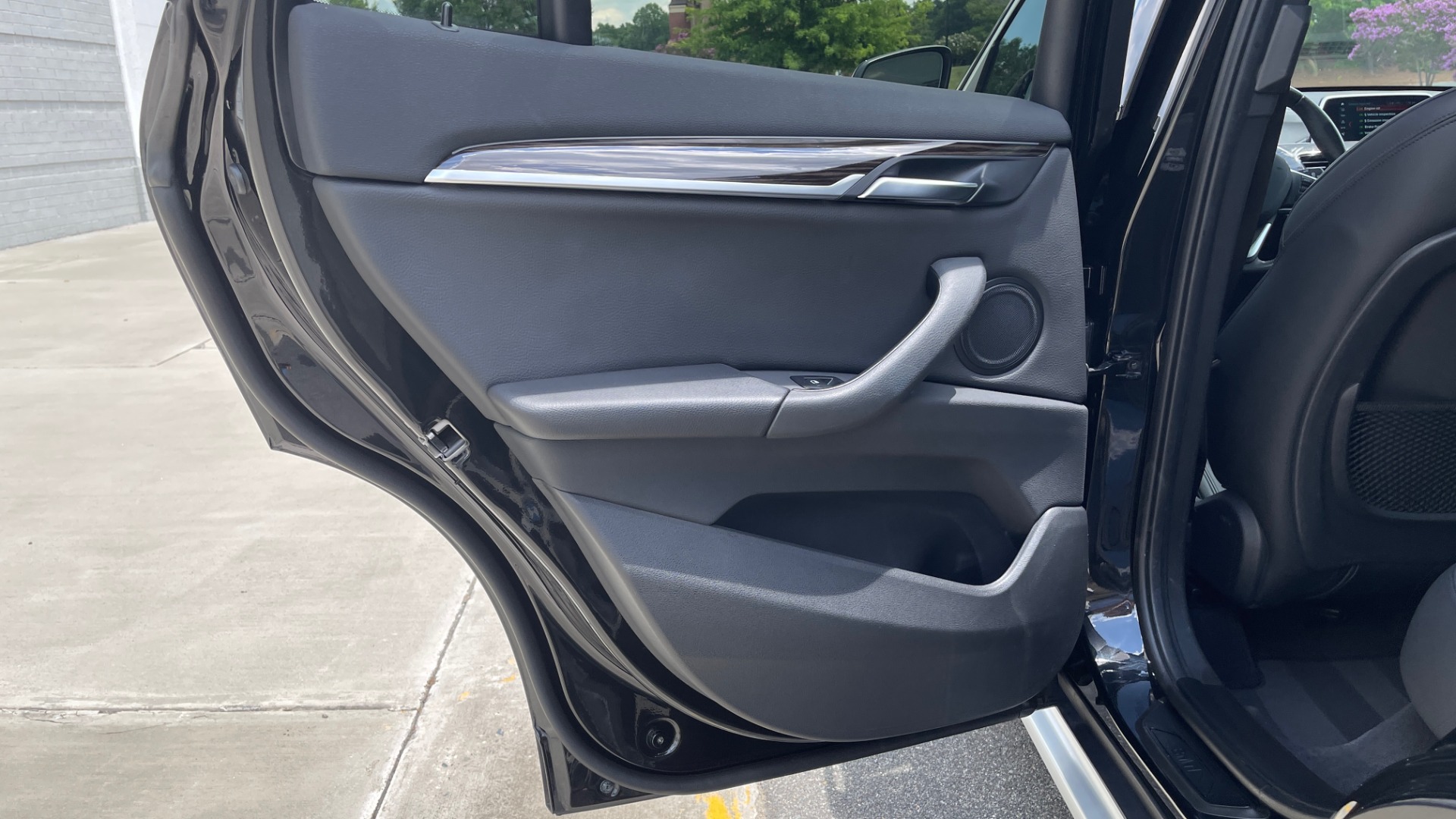 Used 2018 BMW X1 XDRIVE28I / NAV / CONV PKG / HTD STS / PANO-ROOF / REARVIEW for sale Sold at Formula Imports in Charlotte NC 28227 52