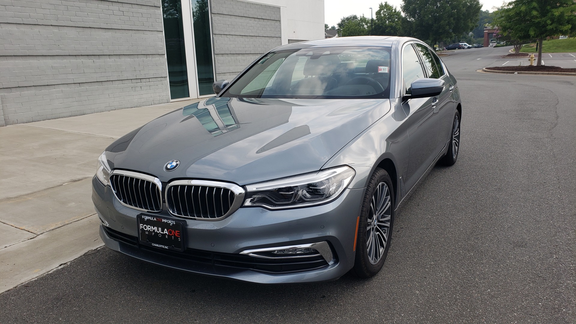 Used 2018 BMW 5 SERIES 540I XDRIVE PREMIUM / EXECUTIVE / LUXURY / H/K SND / REMOTE CONTROL PARKING for sale Sold at Formula Imports in Charlotte NC 28227 3