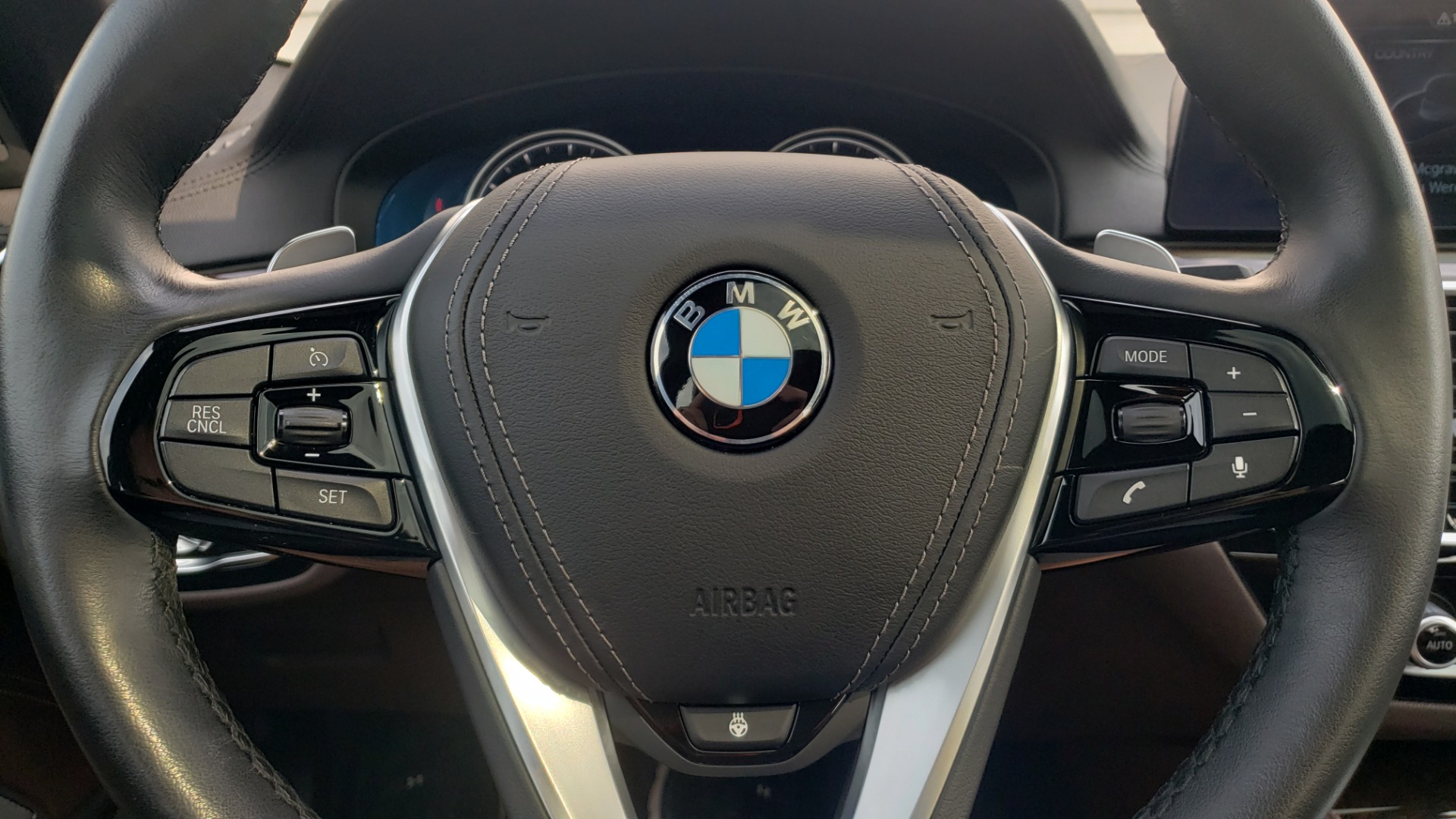 Used 2018 BMW 5 SERIES 540I XDRIVE PREMIUM / EXECUTIVE / LUXURY / H/K SND / REMOTE CONTROL PARKING for sale Sold at Formula Imports in Charlotte NC 28227 37