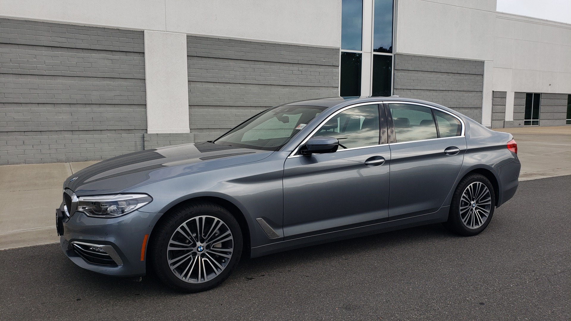 Used 2018 BMW 5 SERIES 540I XDRIVE PREMIUM / EXECUTIVE / LUXURY / H/K SND / REMOTE CONTROL PARKING for sale Sold at Formula Imports in Charlotte NC 28227 4