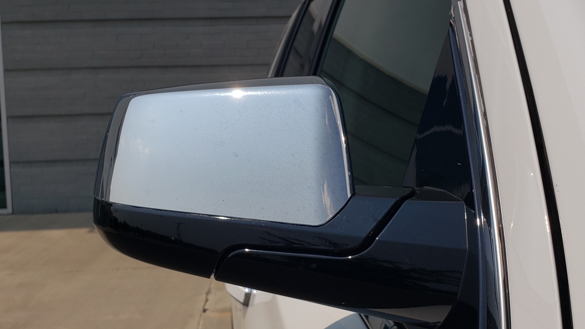 Used 2018 Chevrolet TAHOE PREMIER 4WD / NAV / SUNROOF / BOSE / 3-ROW / HUD / REARVIEW for sale Sold at Formula Imports in Charlotte NC 28227 28