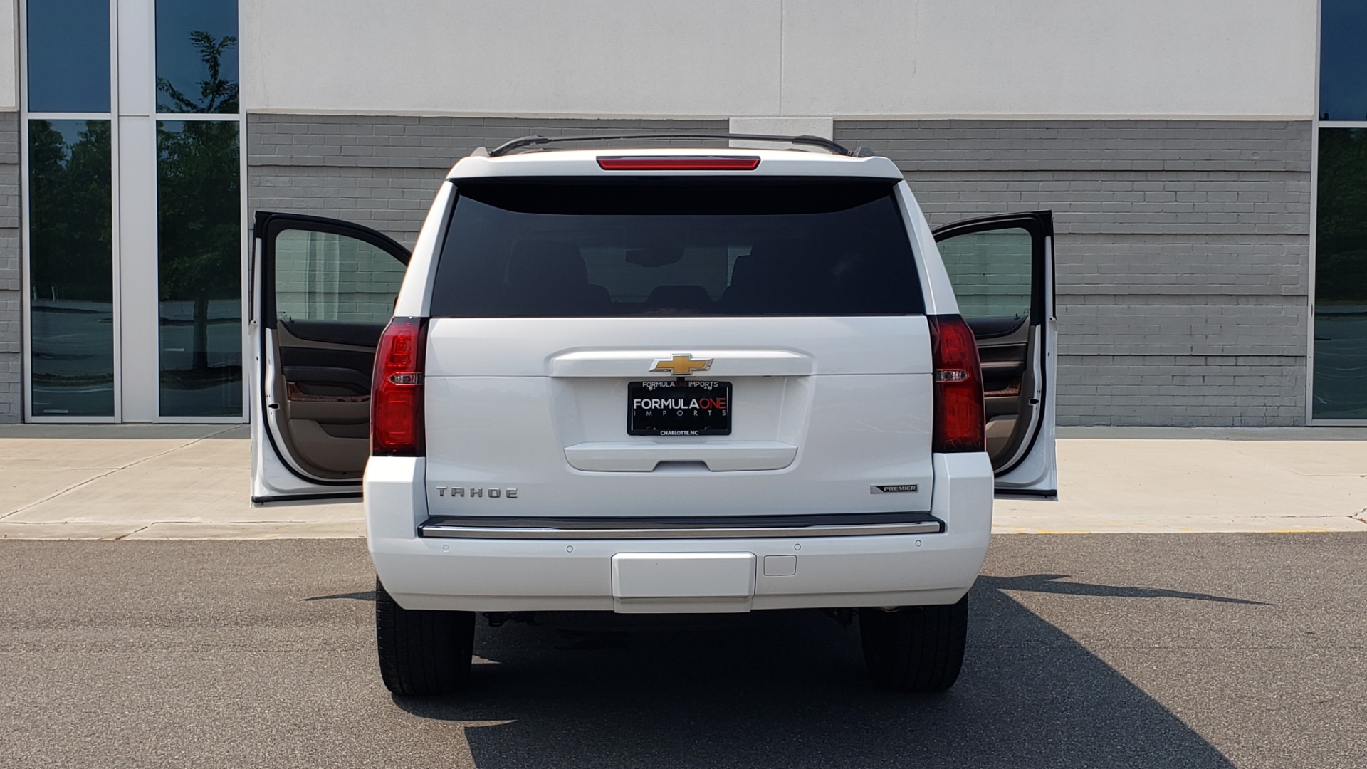 Used 2018 Chevrolet TAHOE PREMIER 4WD / NAV / SUNROOF / BOSE / 3-ROW / HUD / REARVIEW for sale Sold at Formula Imports in Charlotte NC 28227 30