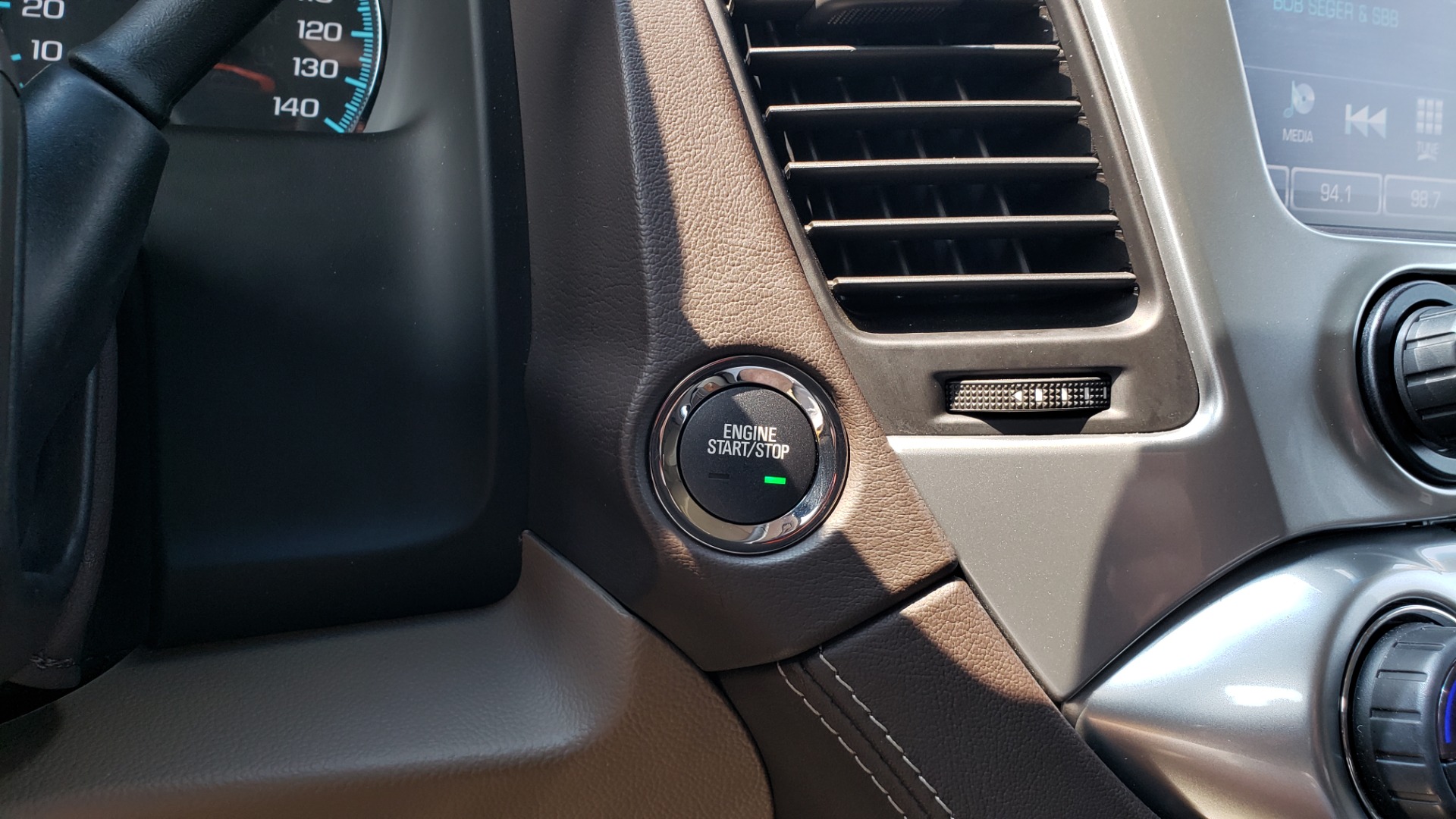 Used 2018 Chevrolet TAHOE PREMIER 4WD / NAV / SUNROOF / BOSE / 3-ROW / HUD / REARVIEW for sale Sold at Formula Imports in Charlotte NC 28227 47