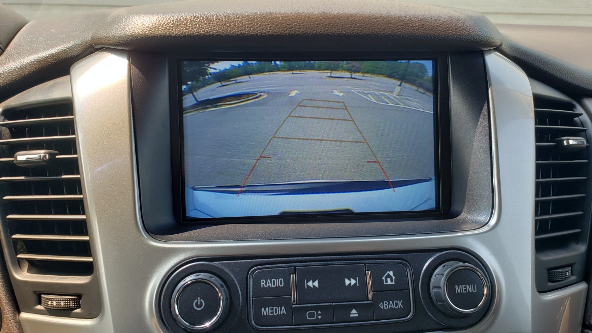 Used 2018 Chevrolet TAHOE PREMIER 4WD / NAV / SUNROOF / BOSE / 3-ROW / HUD / REARVIEW for sale Sold at Formula Imports in Charlotte NC 28227 49